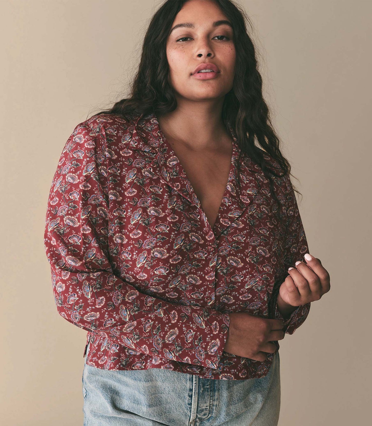 HMD -- ABENA TOP -- GARNET ARBOR ROSE FLORAL