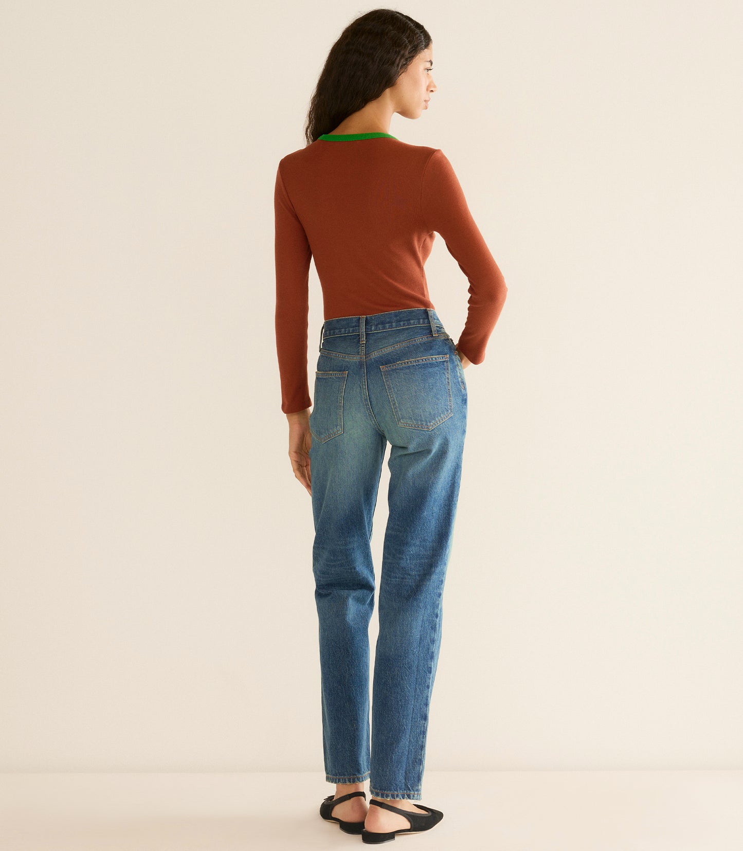 ANNIE TEE -- RED OAK