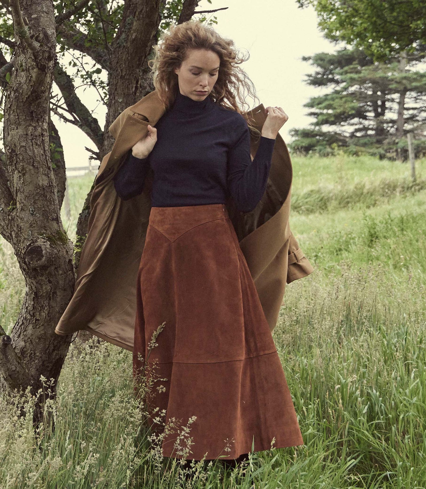 HMD -- ATTA TURTLENECK -- NAVY