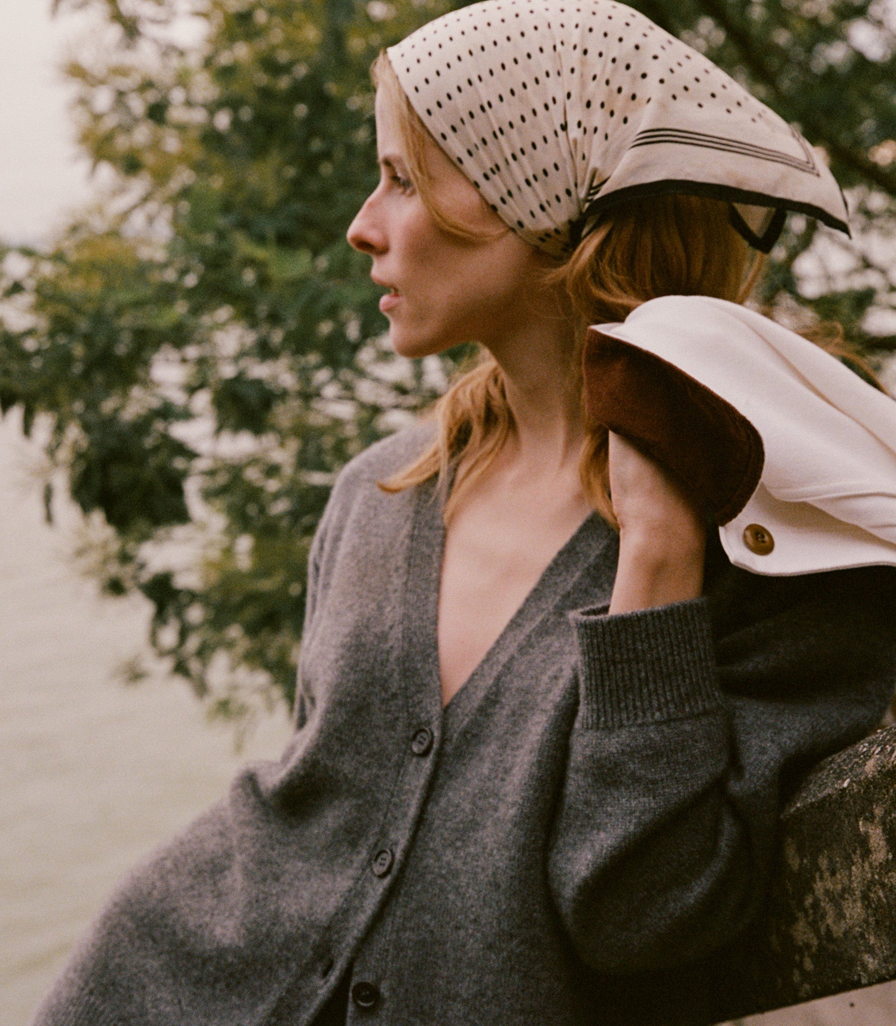 AURIE CASHMERE CARDIGAN -- CHARCOAL view 4