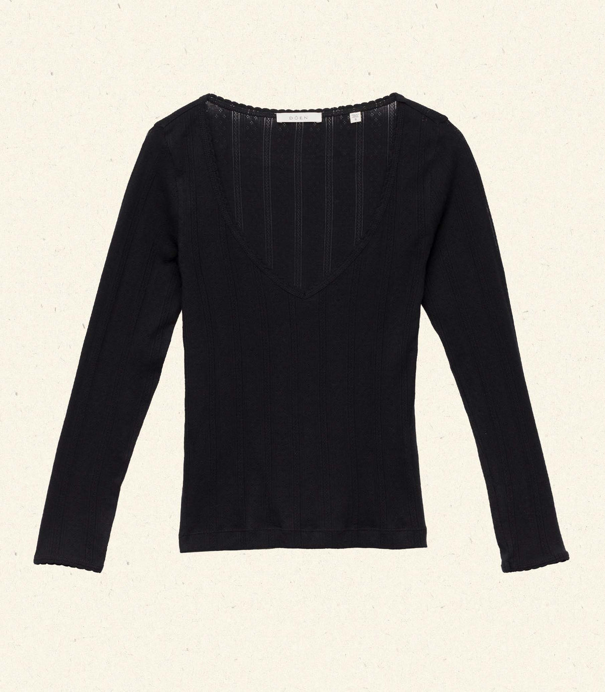 HMD -- CILLA TEE -- BLACK