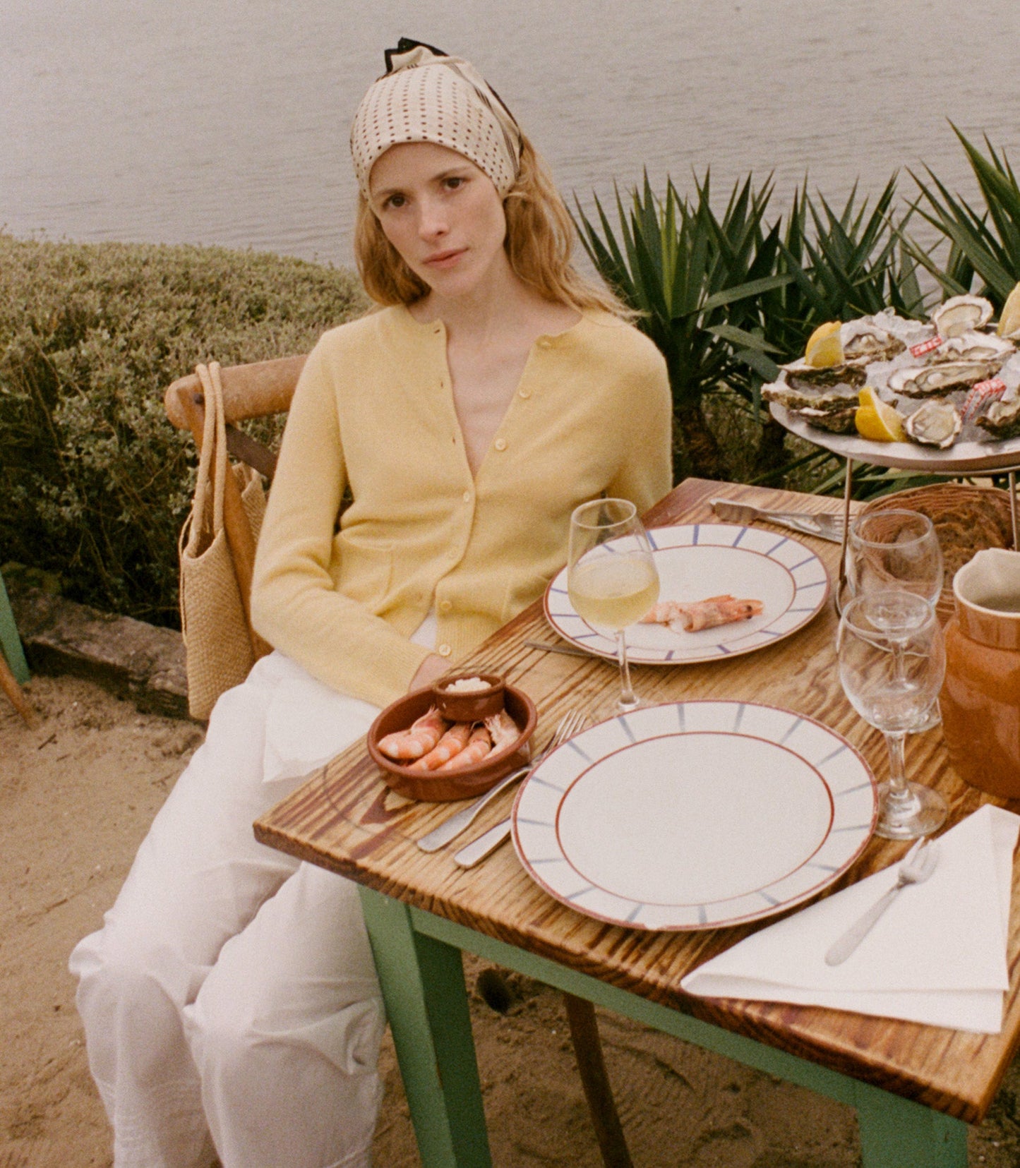 HMD -- FREYA CASHMERE CARDIGAN -- LEMON CHIFFON