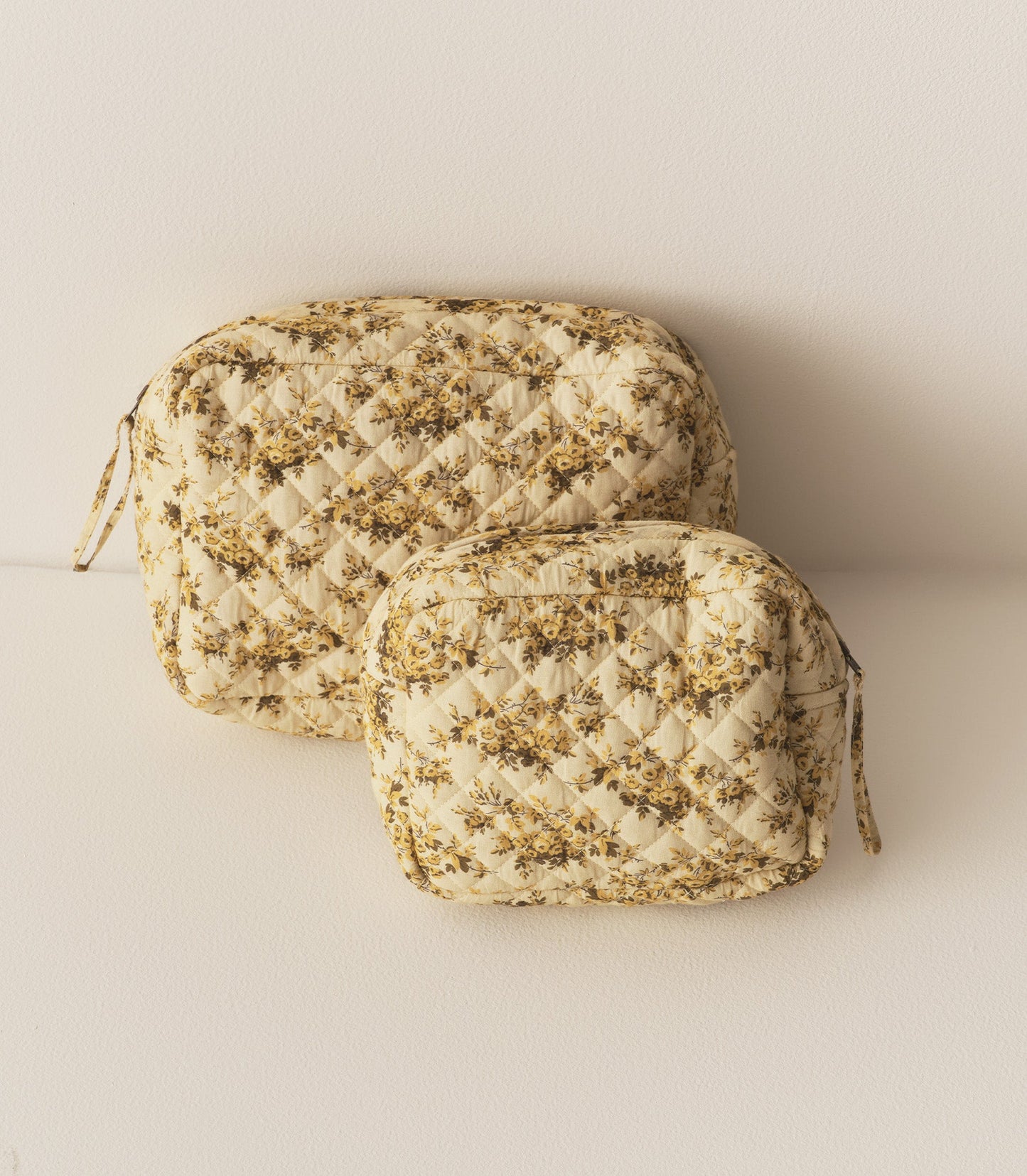 HMD -- GRANDE QUINCE POUCH -- CITRON ROSIER FLORAL