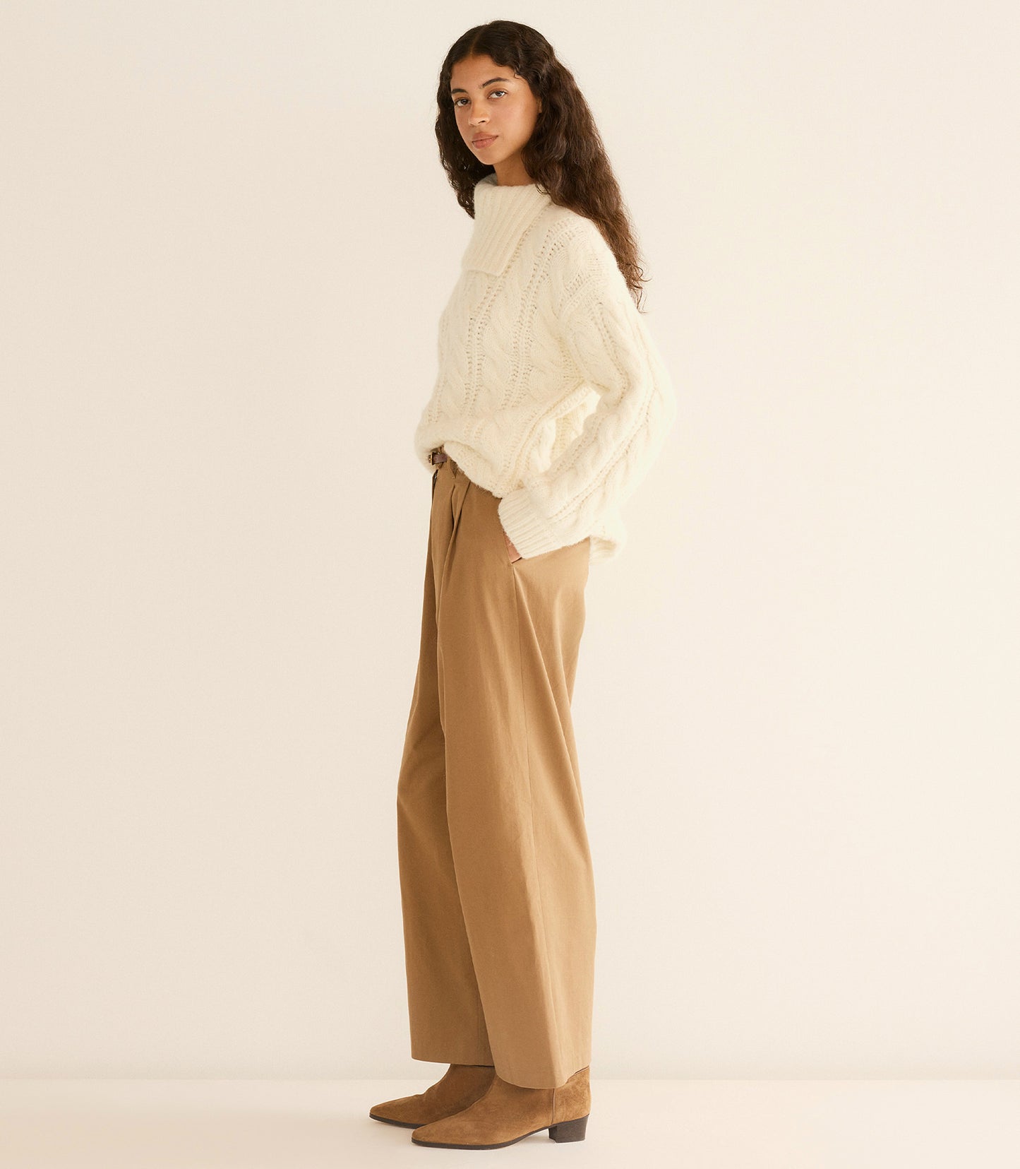 HALIA SWEATER -- IVORY