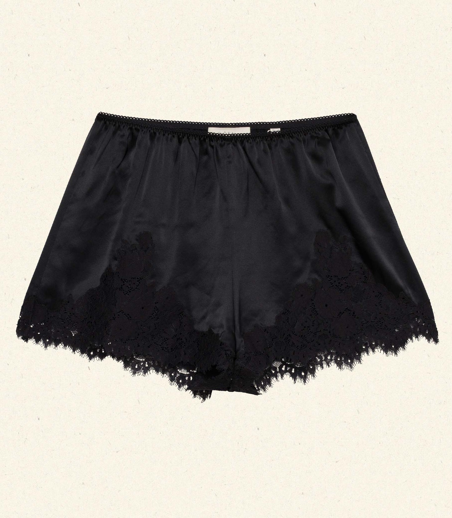 IONA SHORT -- BLACK