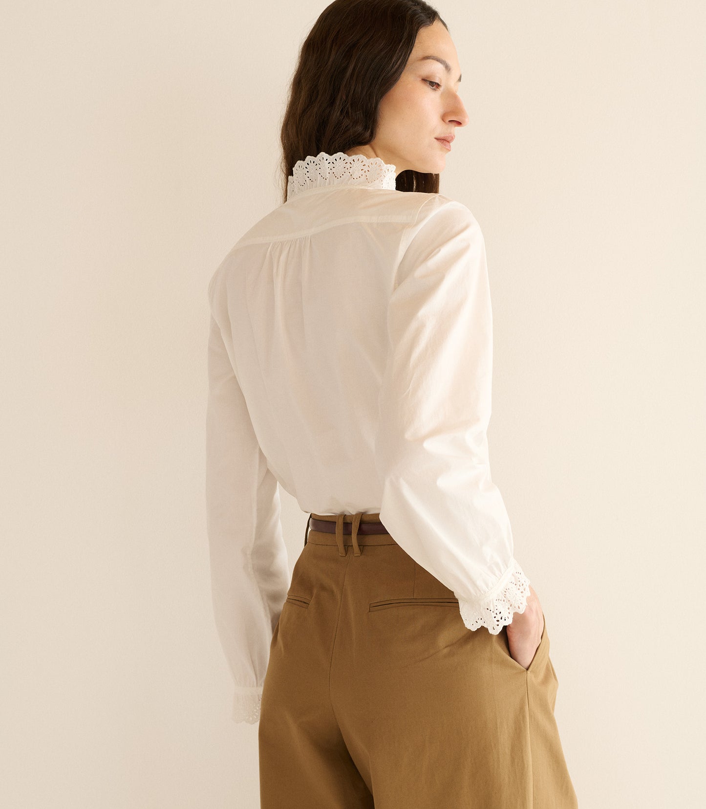 LEANDRA TOP -- SALT