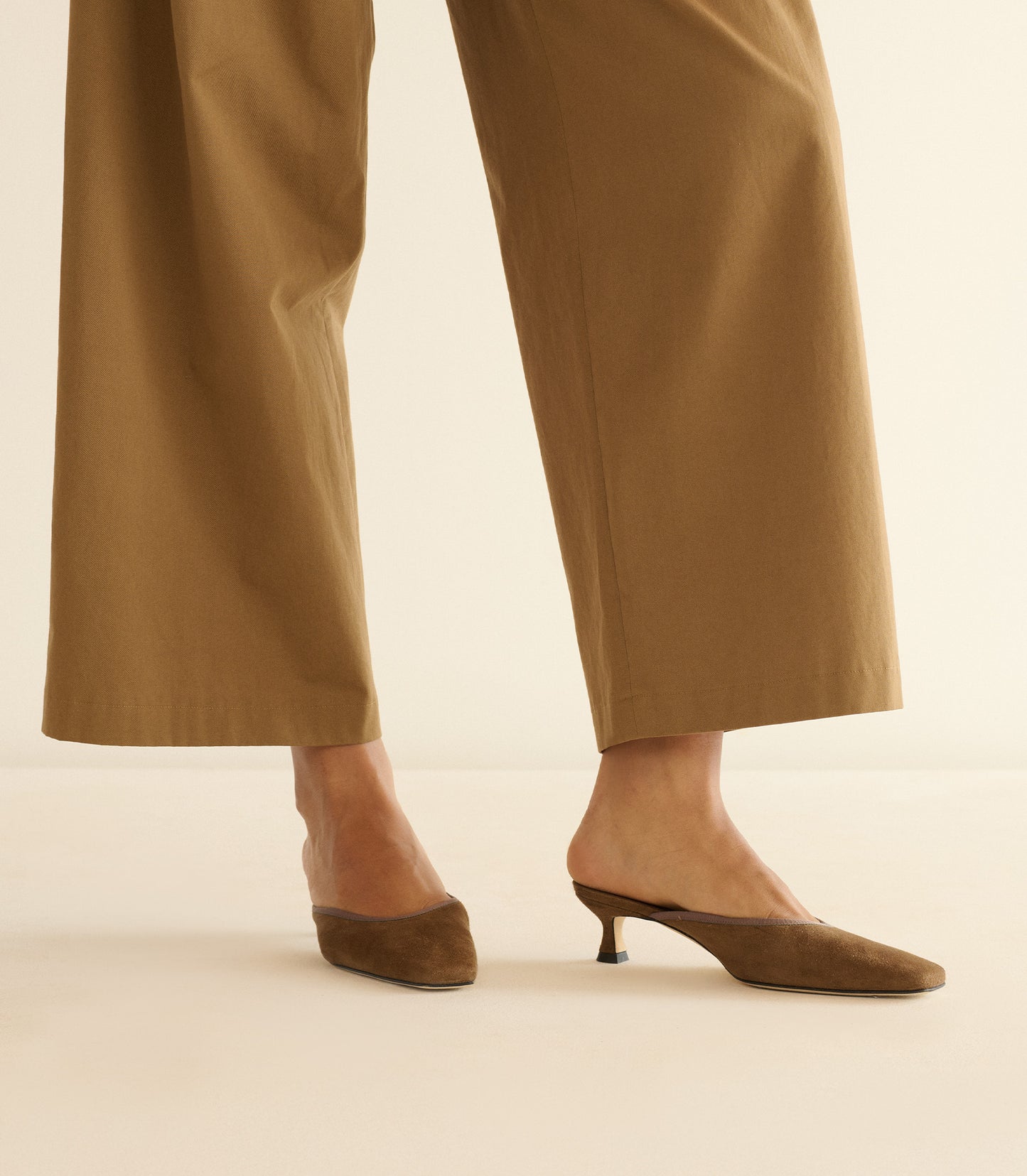 LUMA HEEL -- TOBACCO SUEDE