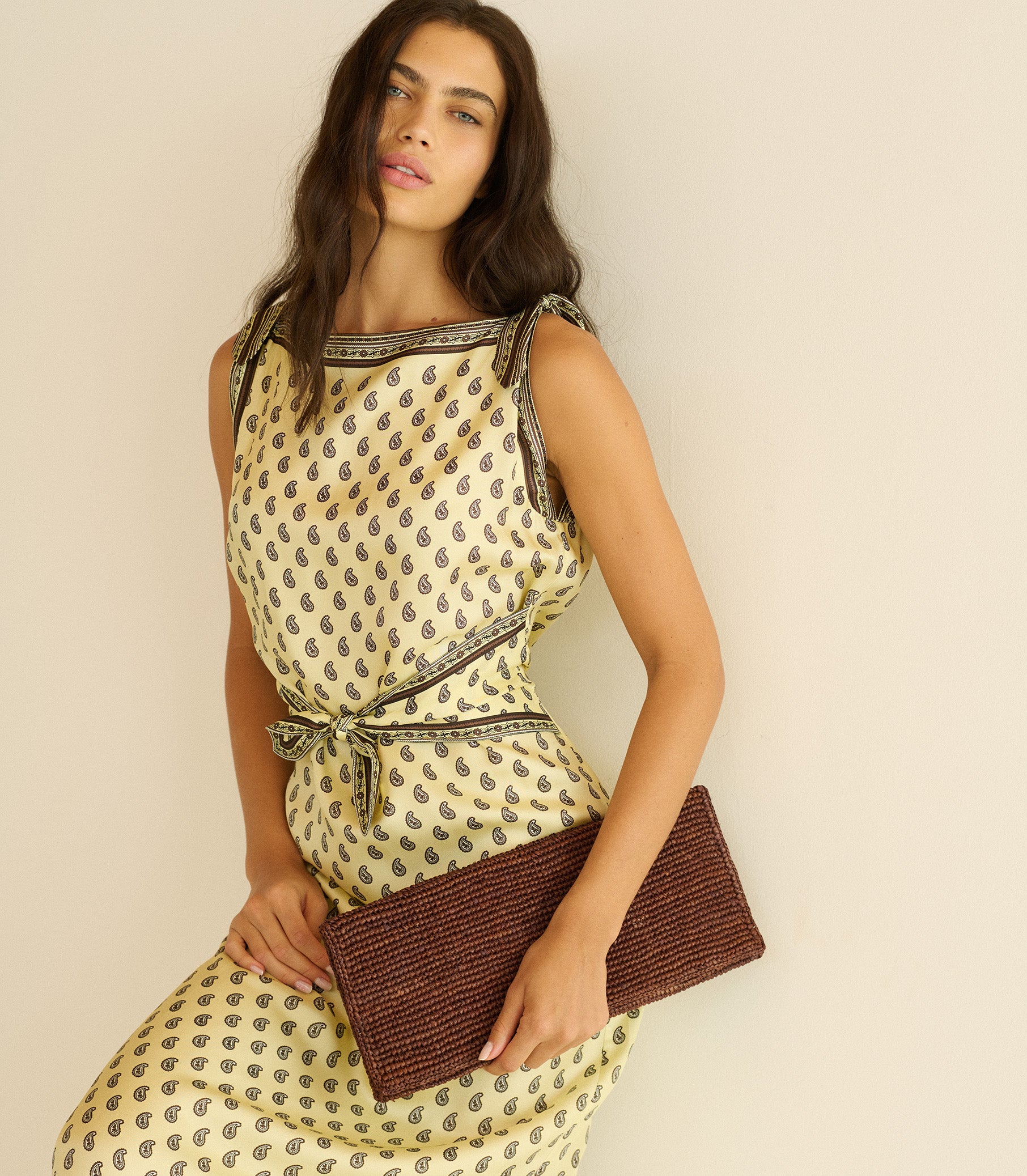 Muriel Clutch - Marron Raffia