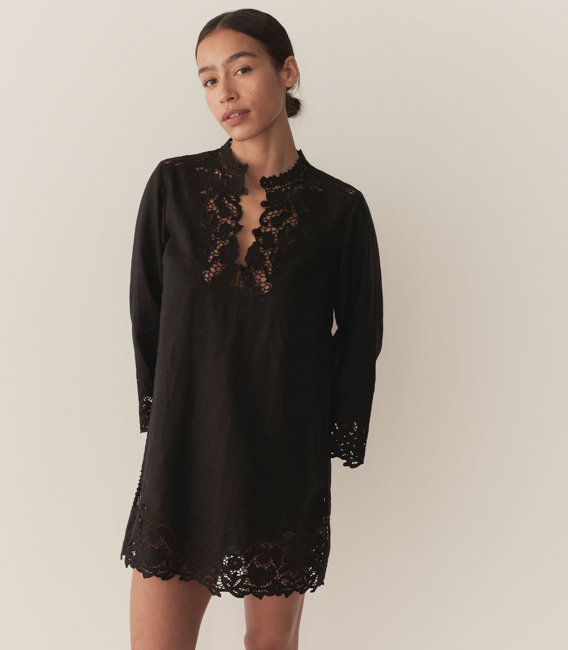 ROSELIE TUNIC -- BLACK view 3