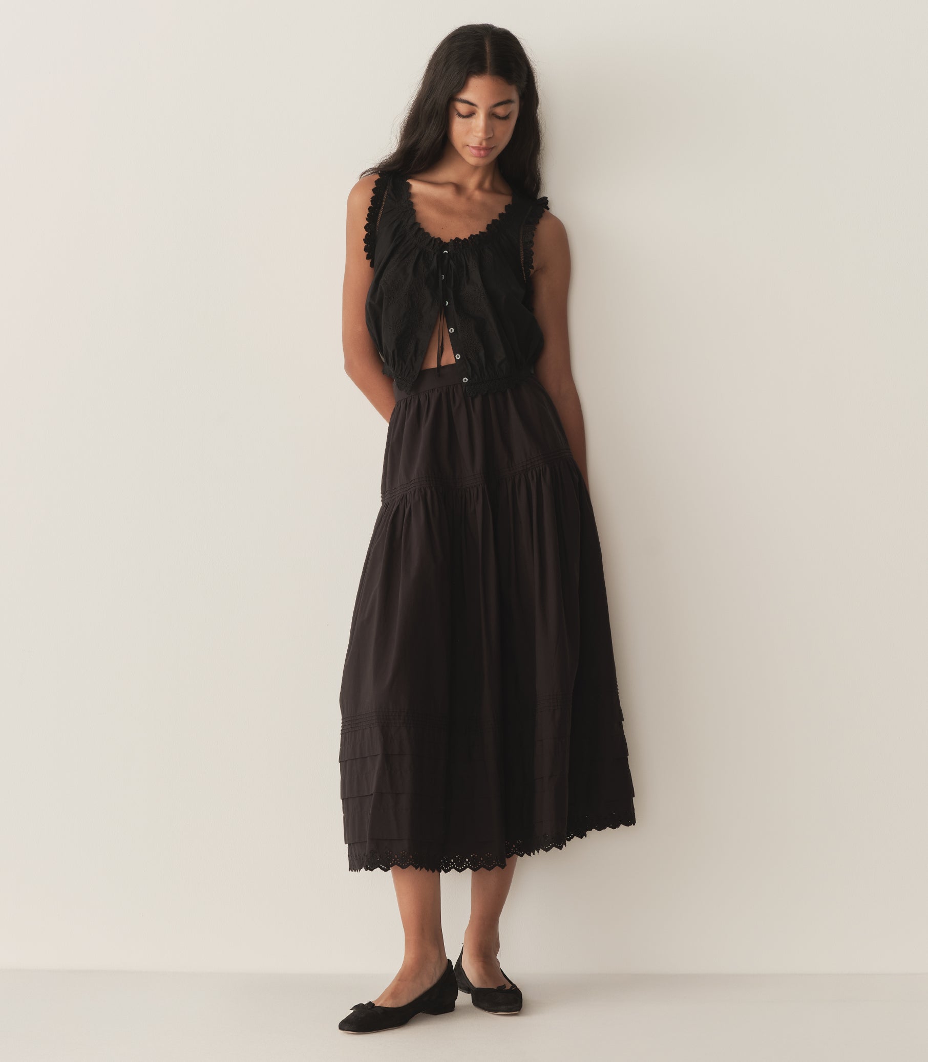 TRAVELER TOP -- BLACK view 4