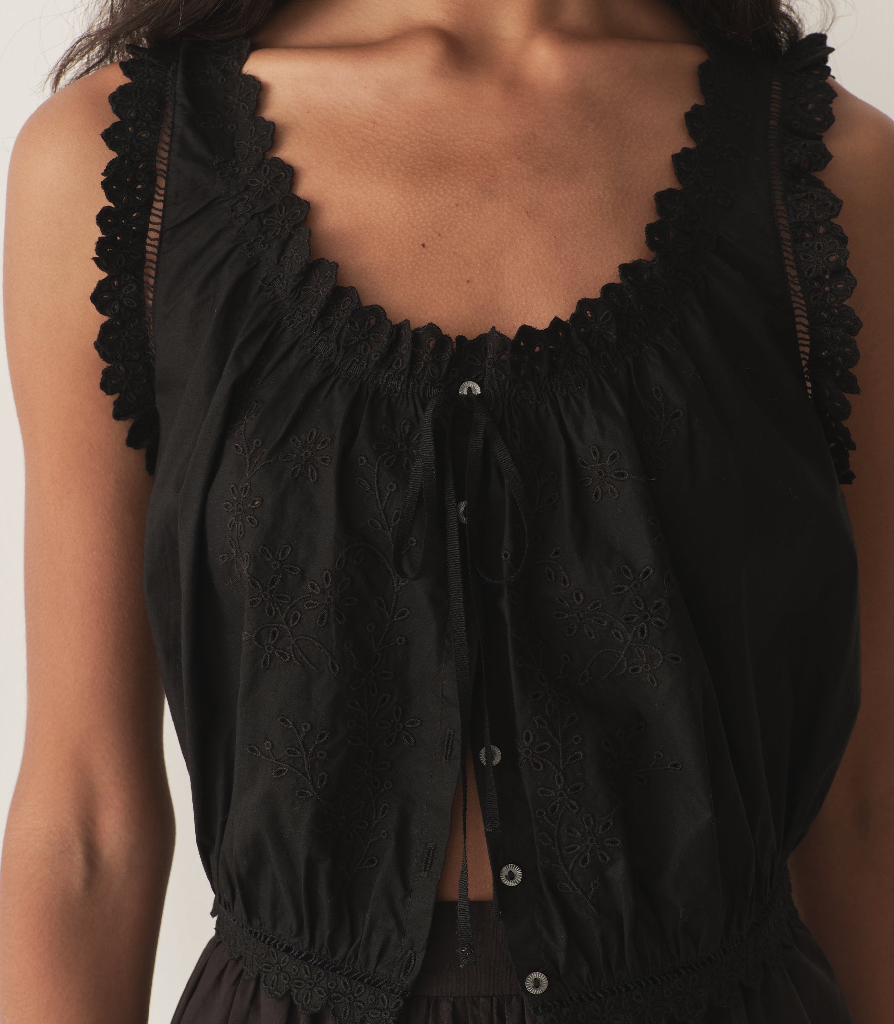 TRAVELER TOP -- BLACK view 2