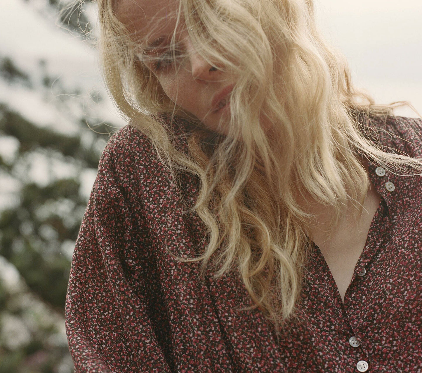HMD -- ROSE TOP -- RUST DITZY FLORAL