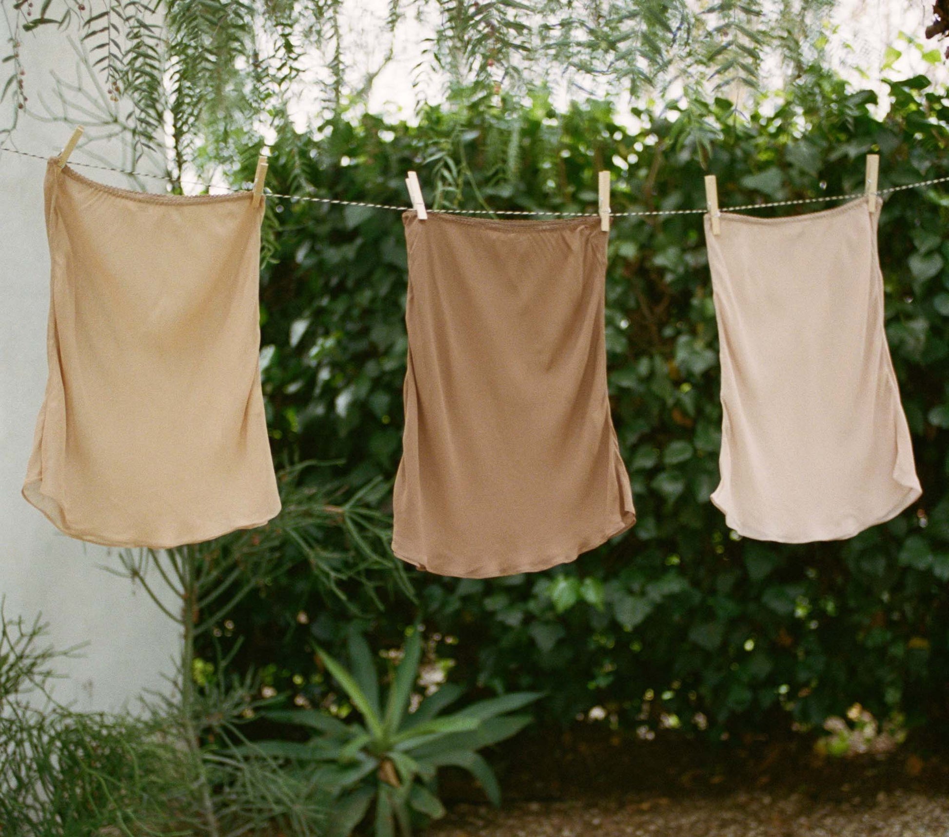 MINI SKIRT SLIP -- CONCH view 2