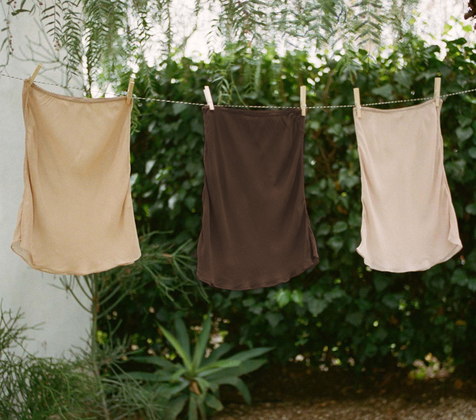 MINI SKIRT SLIP -- UMBER view 1