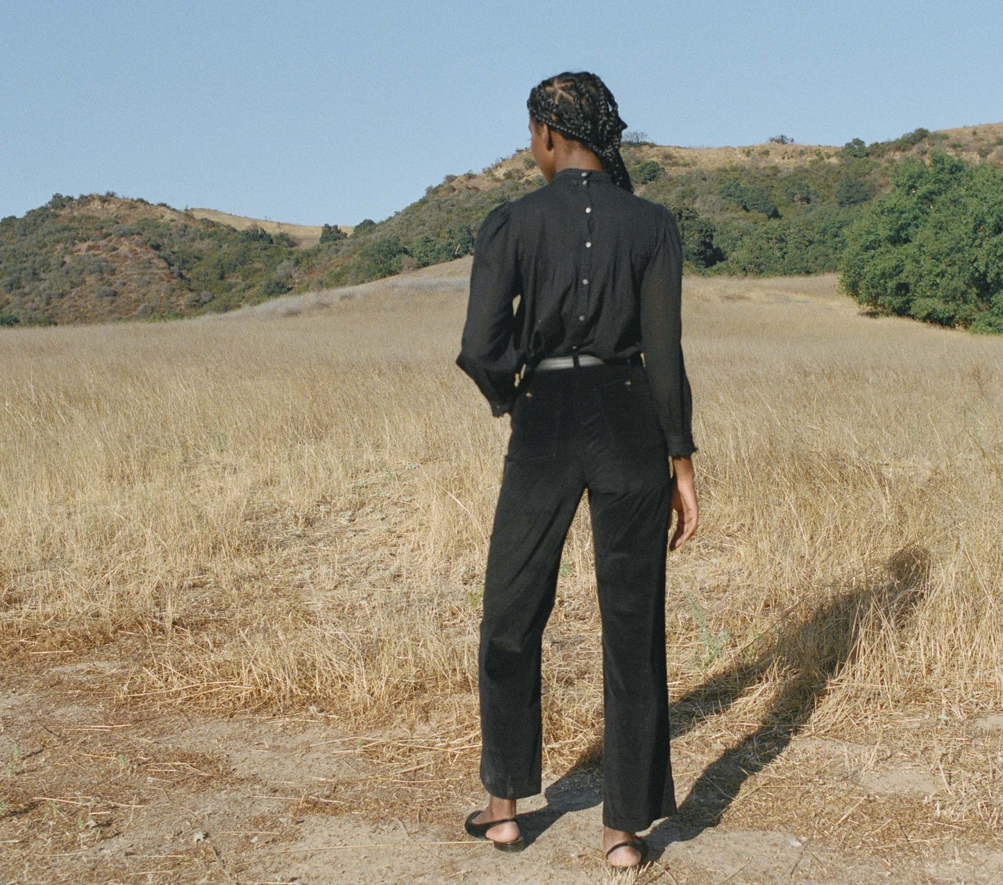 HMD -- ANTONIA TOP -- BLACK