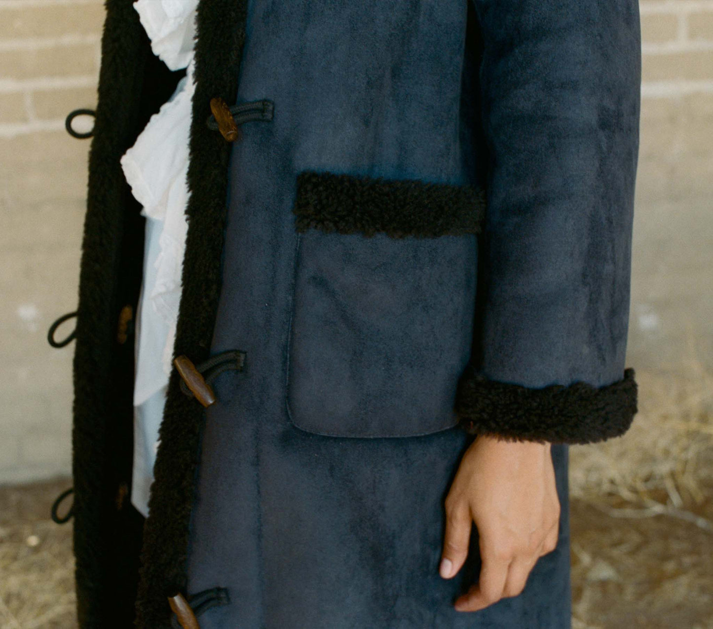 HMD -- CHAMONIX COAT -- BLACK