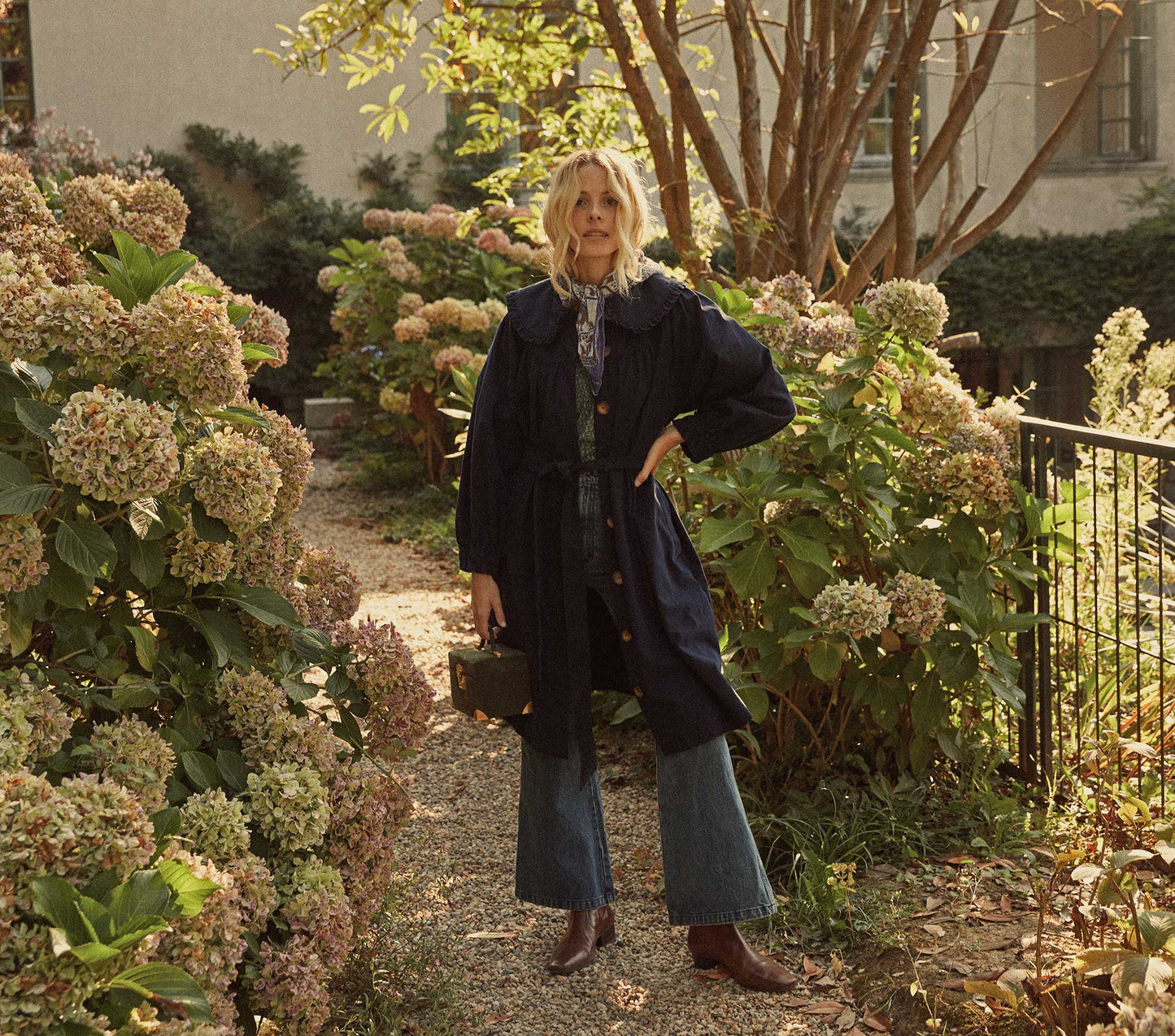 HMD -- GROVE JACKET -- NAVY