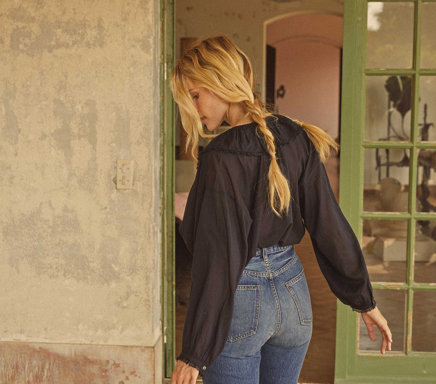 HMD -- JANA TOP -- BLACK