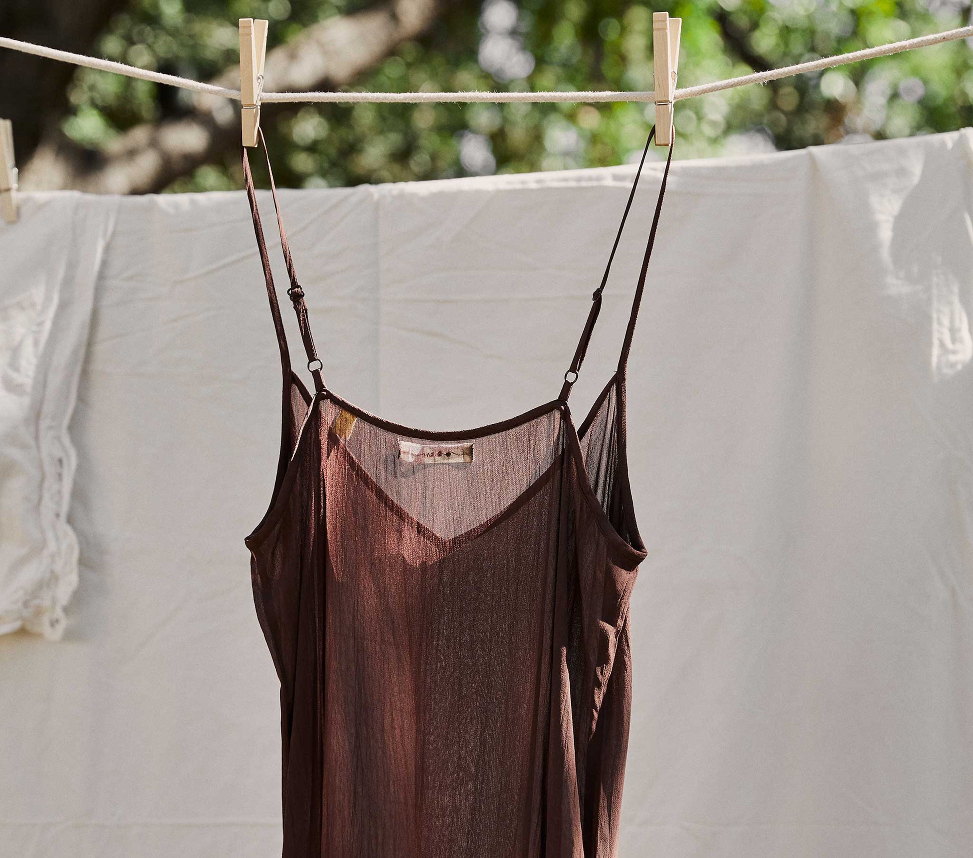 LONG DEEP V-NECK SLIP -- UMBER view 4