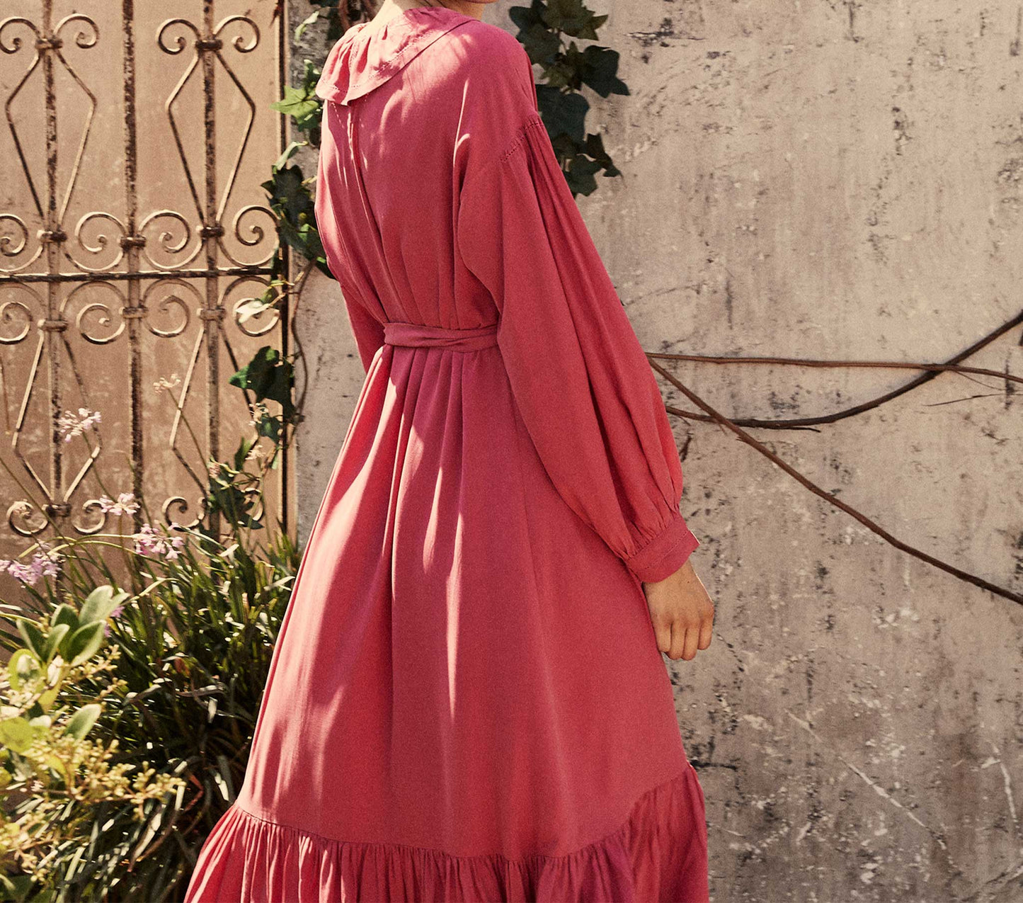 HMD -- EVEREST DRESS -- CAMELIA