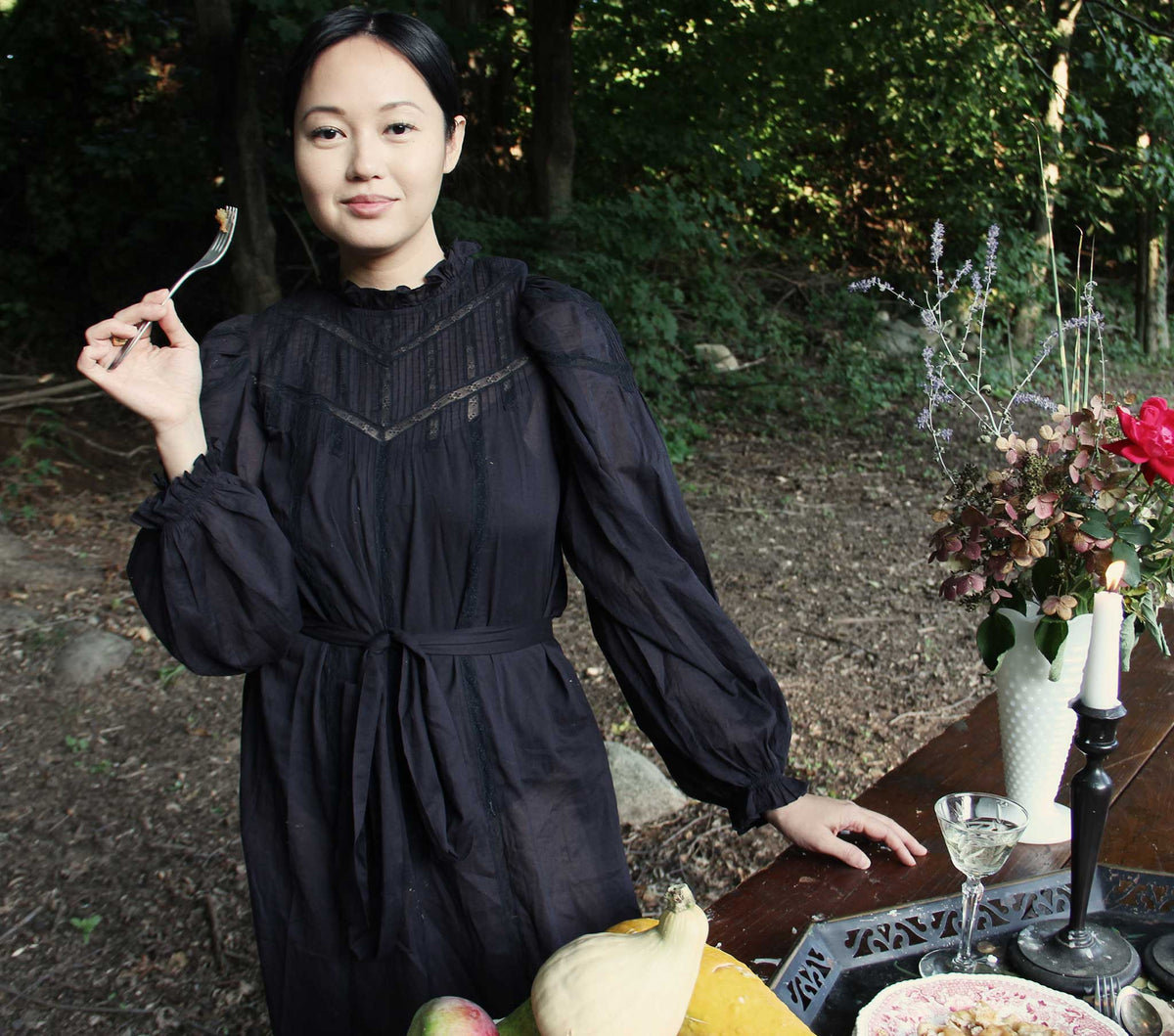 HMD -- FRAISE DRESS -- BLACK