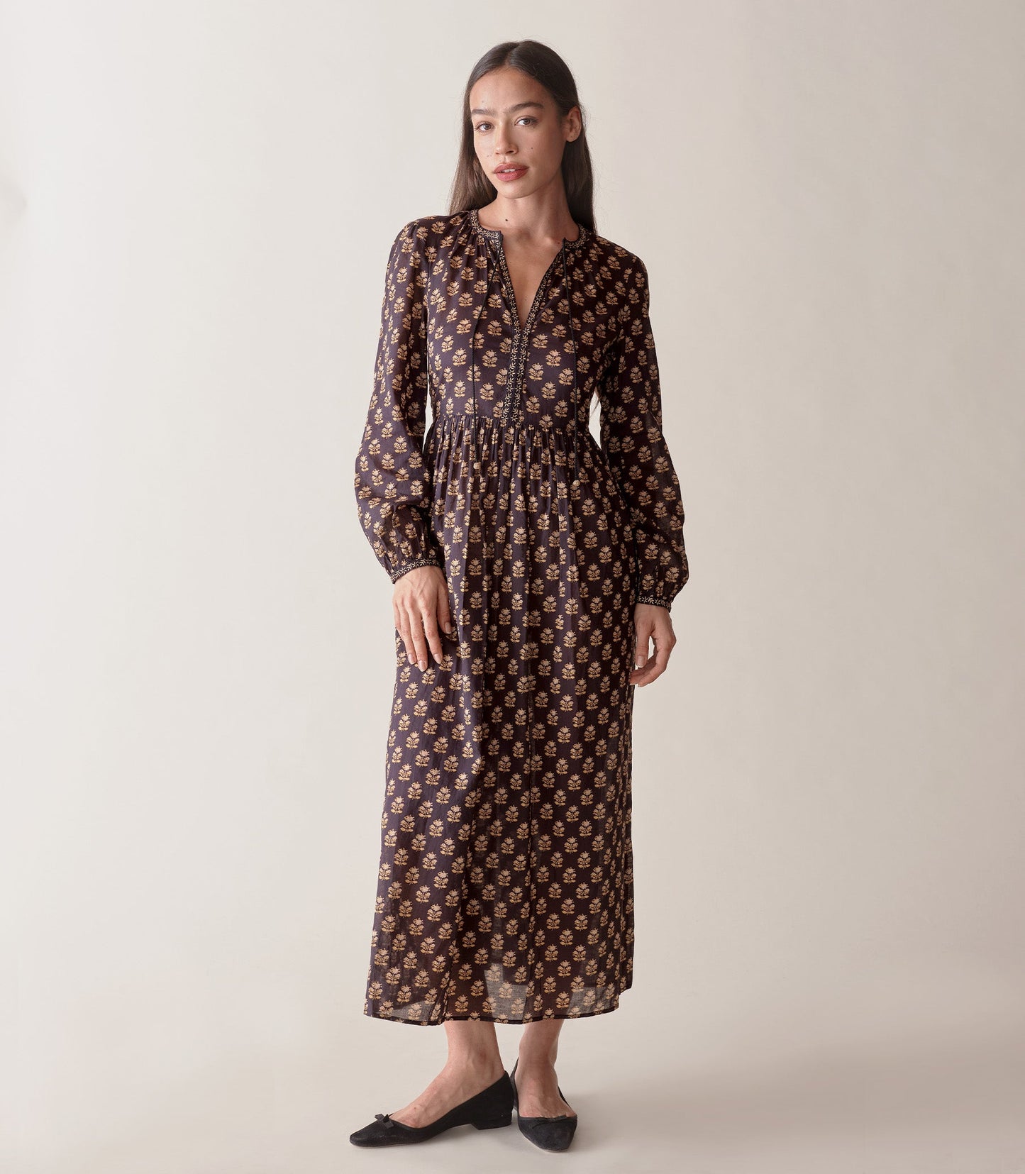 HMD -- RHIANNON DRESS -- NOIR MEADOWSWEET FLORAL