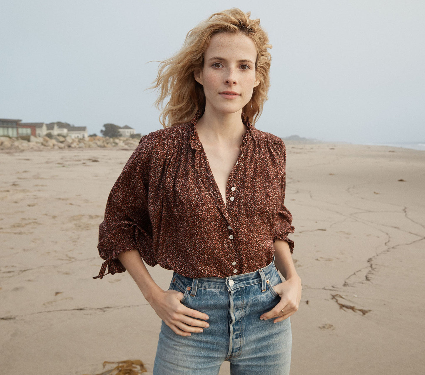 HMD -- ROSE TOP -- RUST DITZY FLORAL