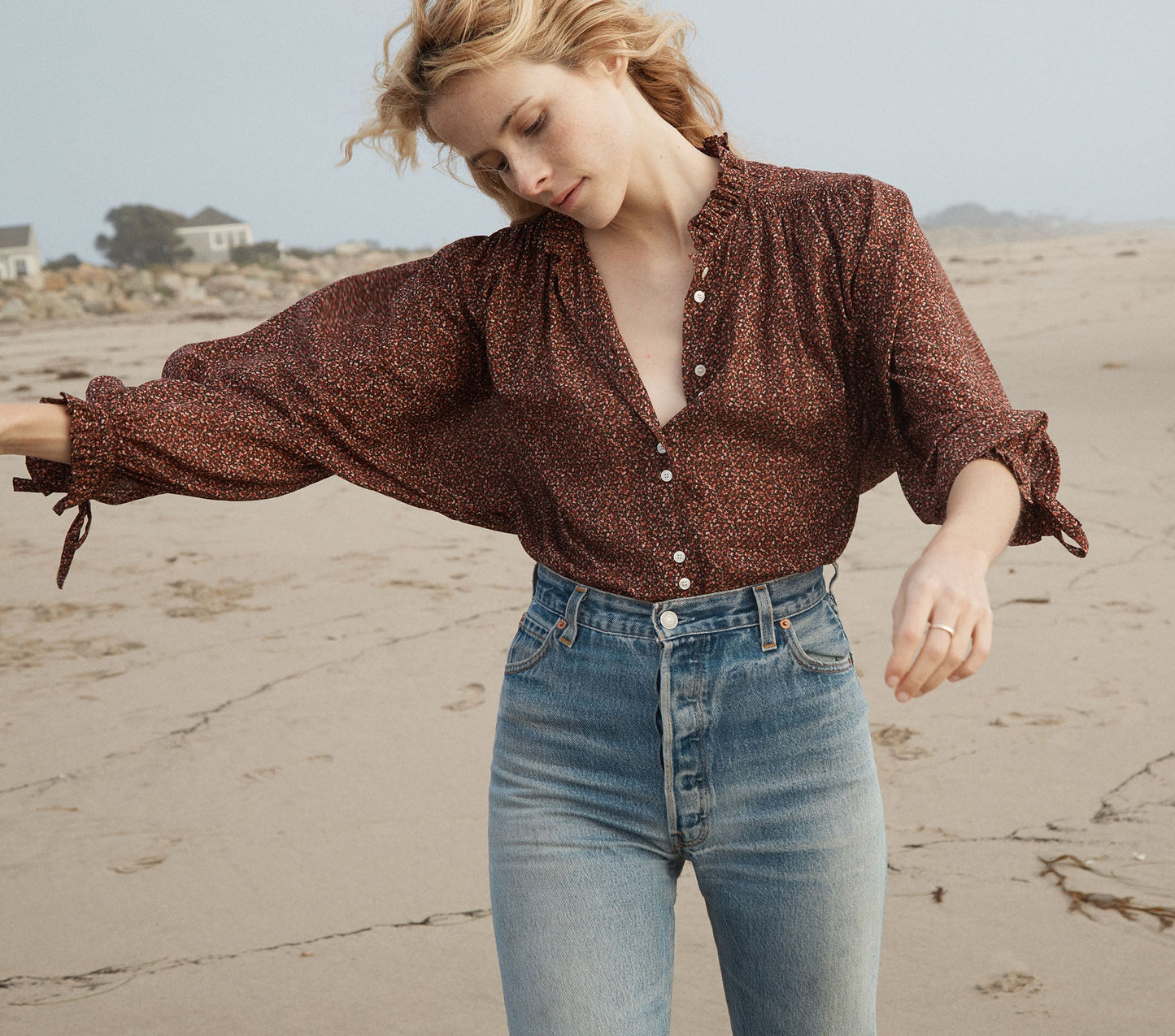 HMD -- ROSE TOP -- RUST DITZY FLORAL