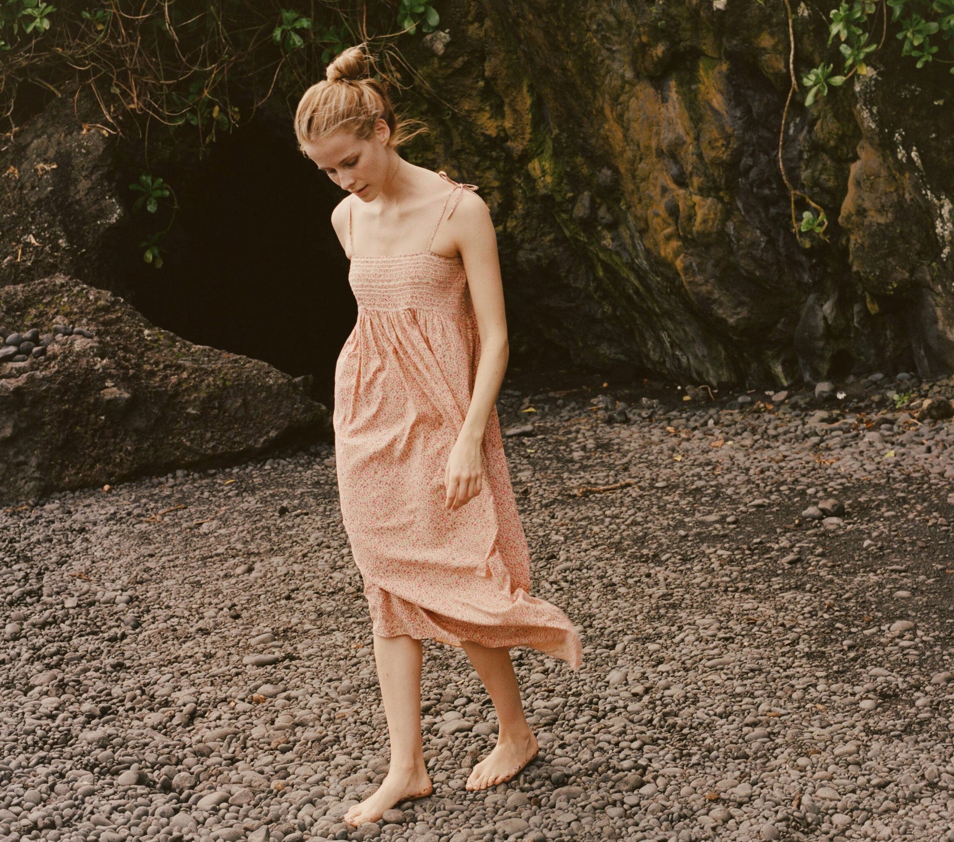 HMD -- PANSY DRESS -- DUSTY PINK view 4
