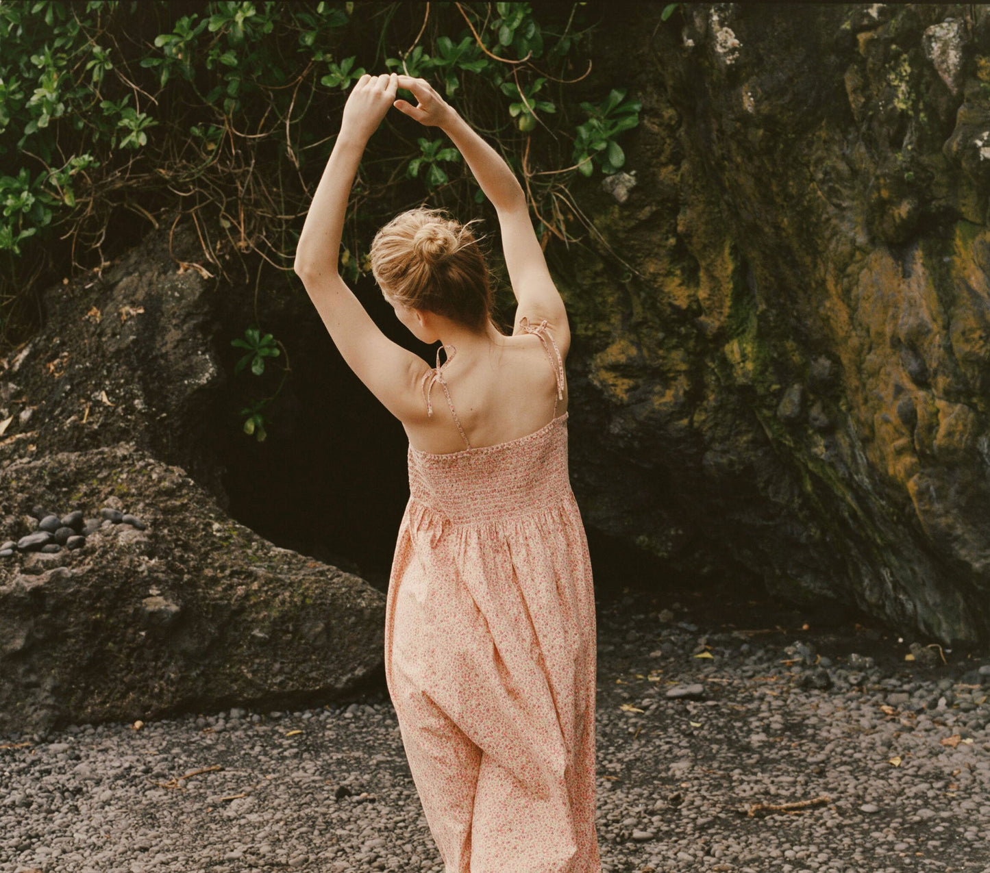 HMD -- PANSY DRESS -- DUSTY PINK