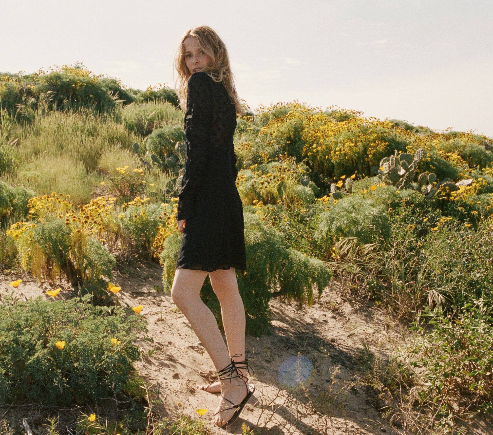 HMD -- BUCHANAN DRESS -- BLACK view 3
