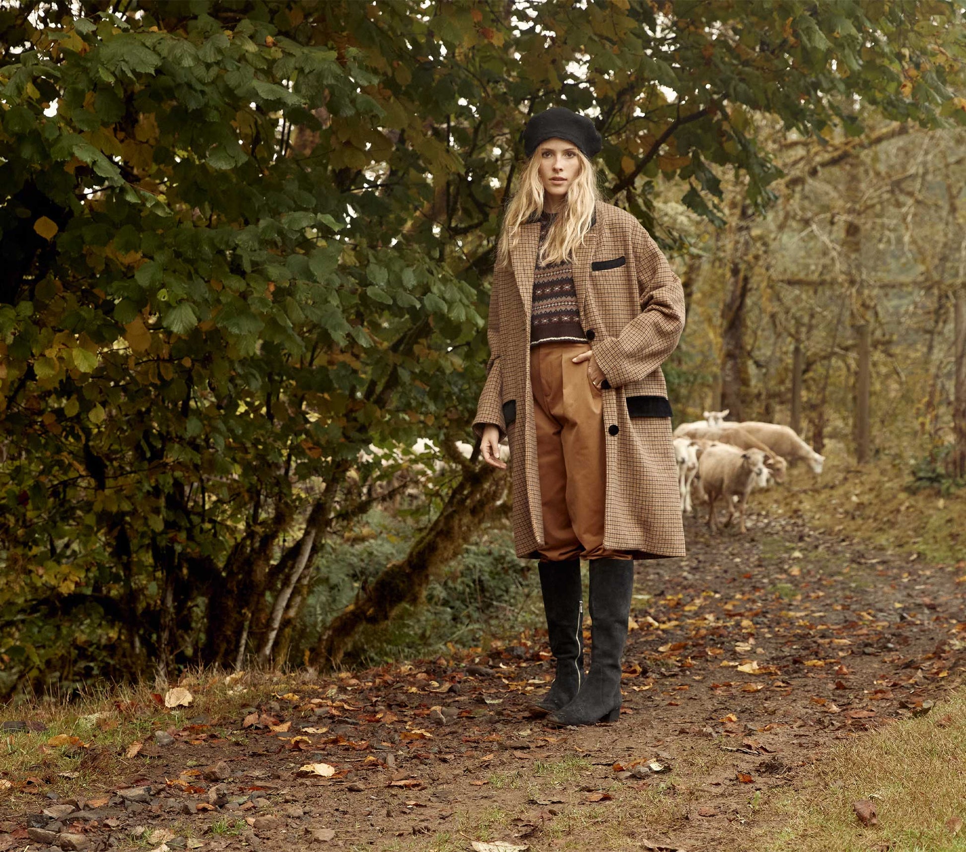 HMD -- BARTON COAT -- HOUNDSTOOTH view 1
