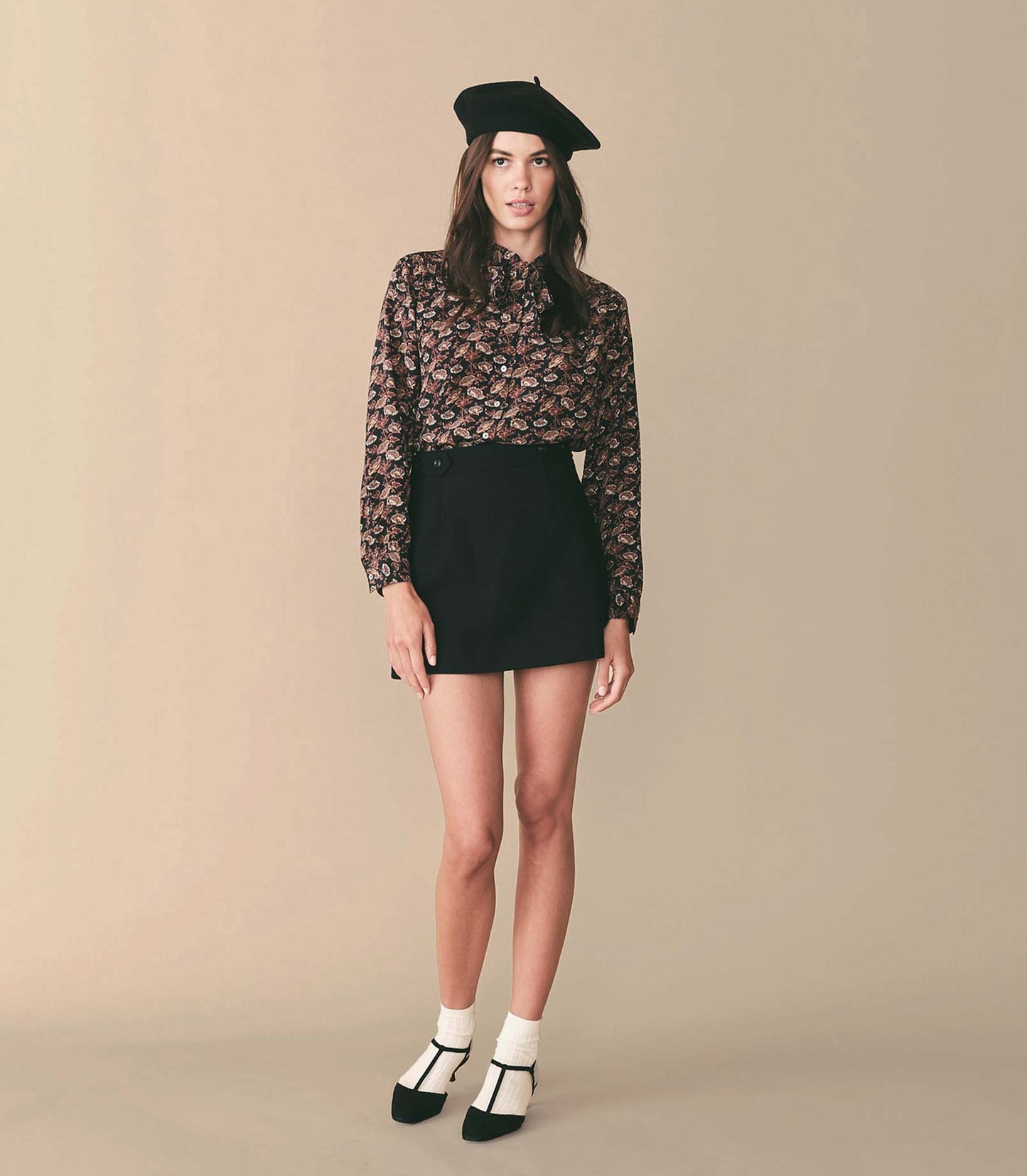 HMD -- JUDITH TOP -- NAVY ARBOR ROSE FLORAL