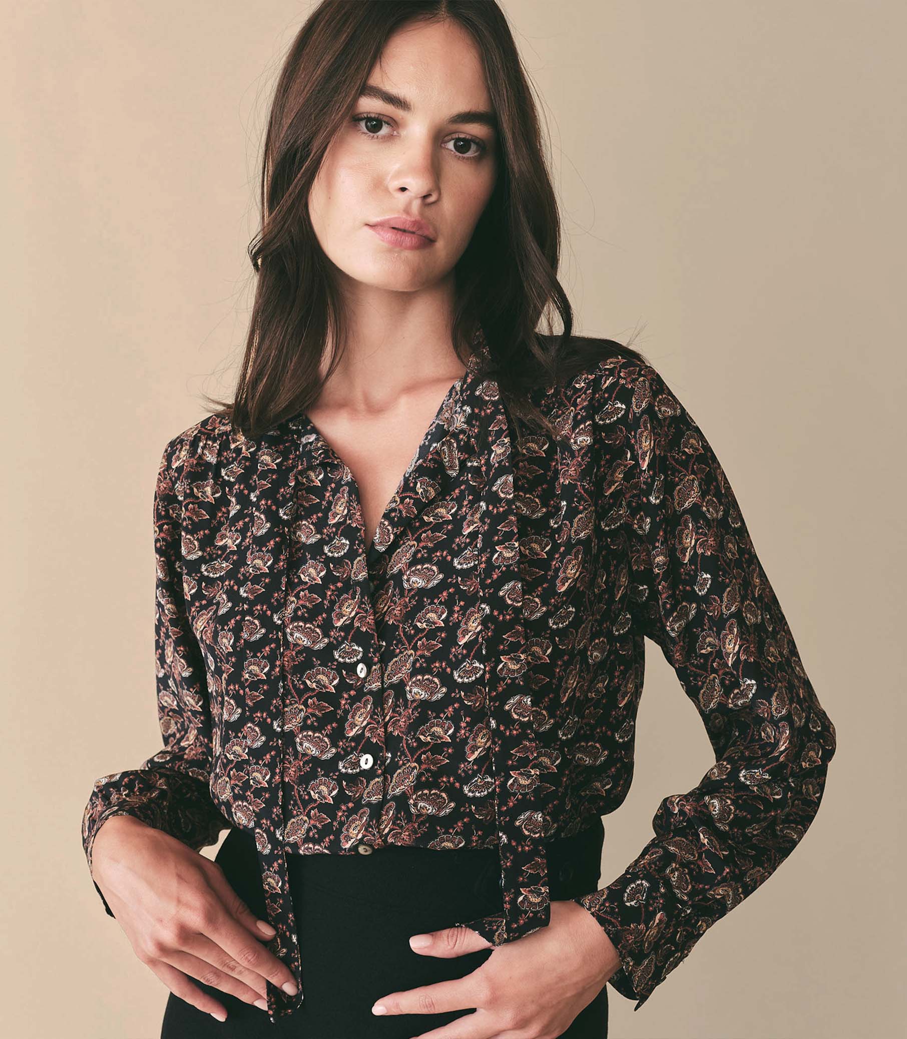 JUDITH TOP -- NAVY ARBOR ROSE FLORAL view 4