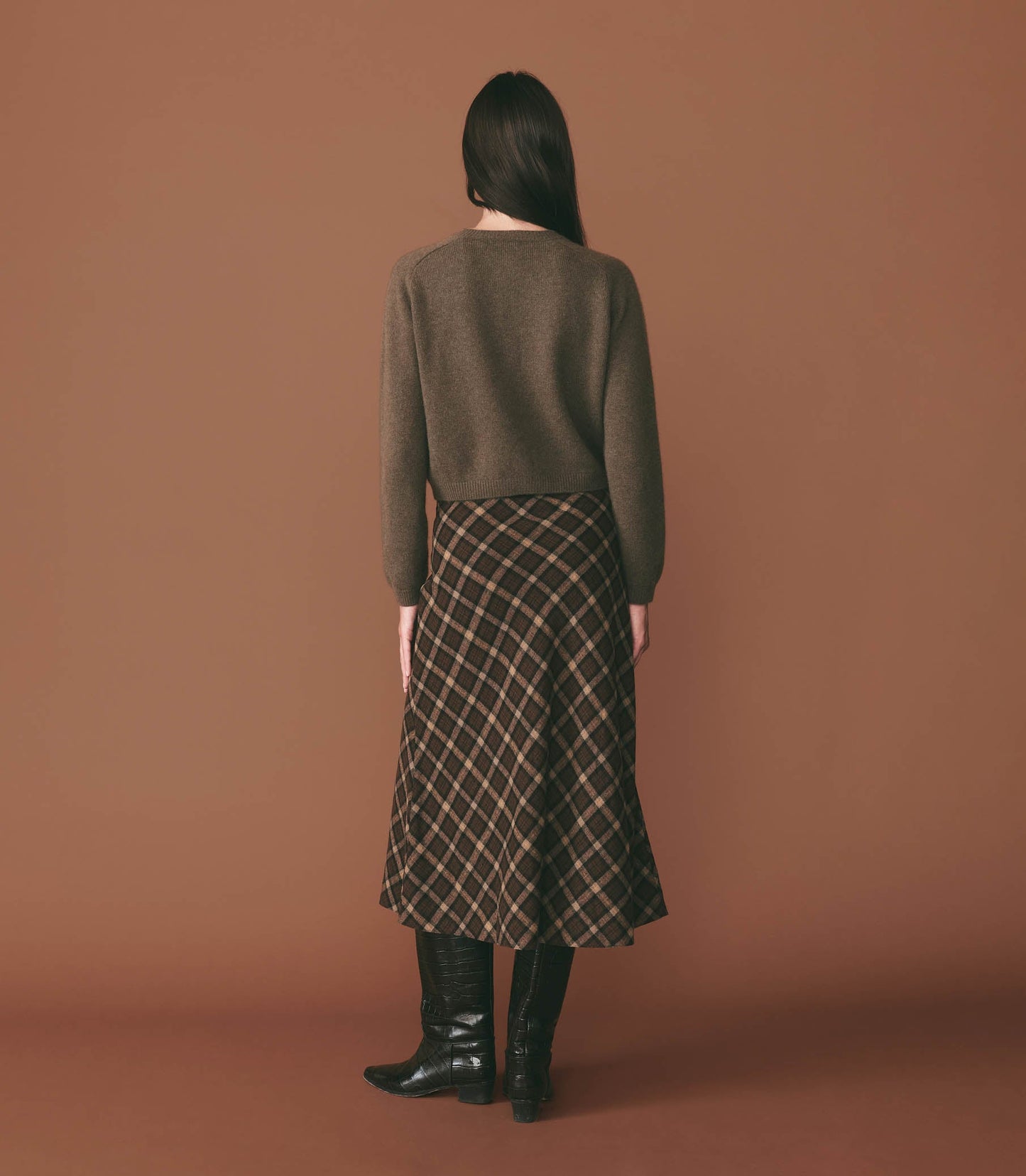 HMD -- ASHFORD CARDIGAN -- FOREST MOSS