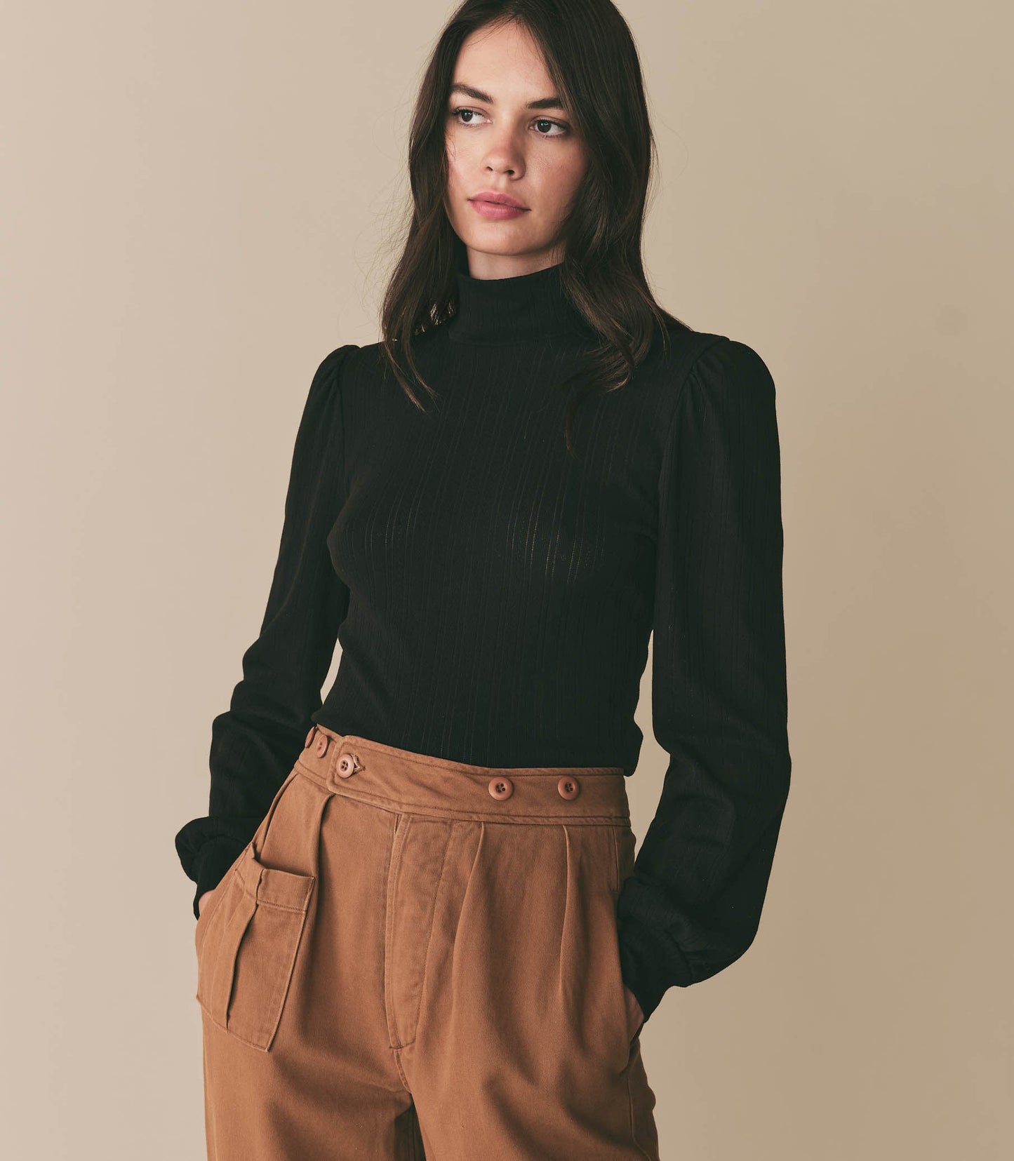 HMD -- ARELI TURTLENECK -- BLACK