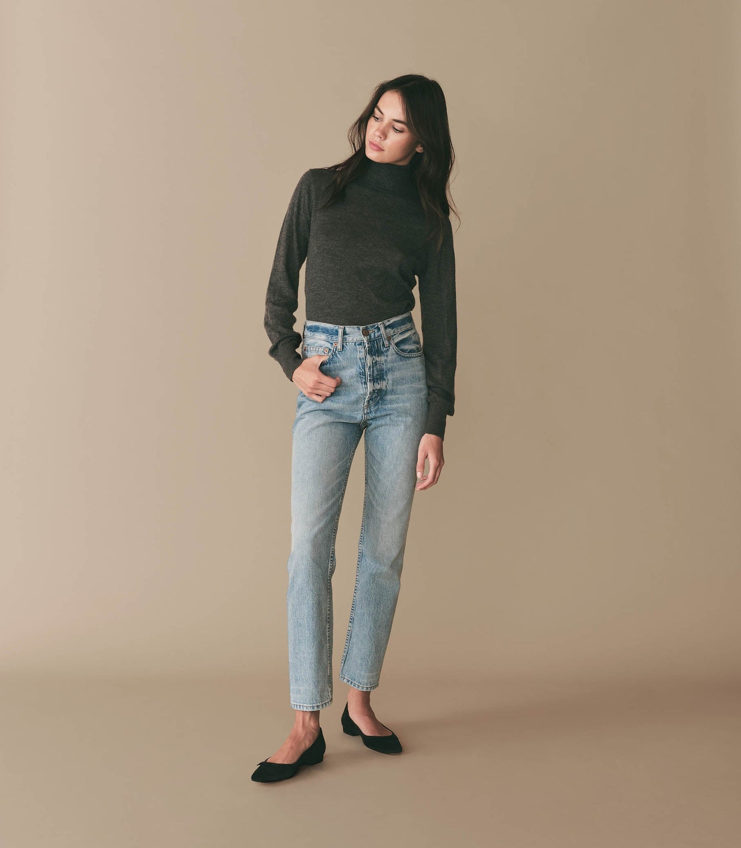 HMD -- ATTA TURTLENECK -- HEATHER CHARCOAL