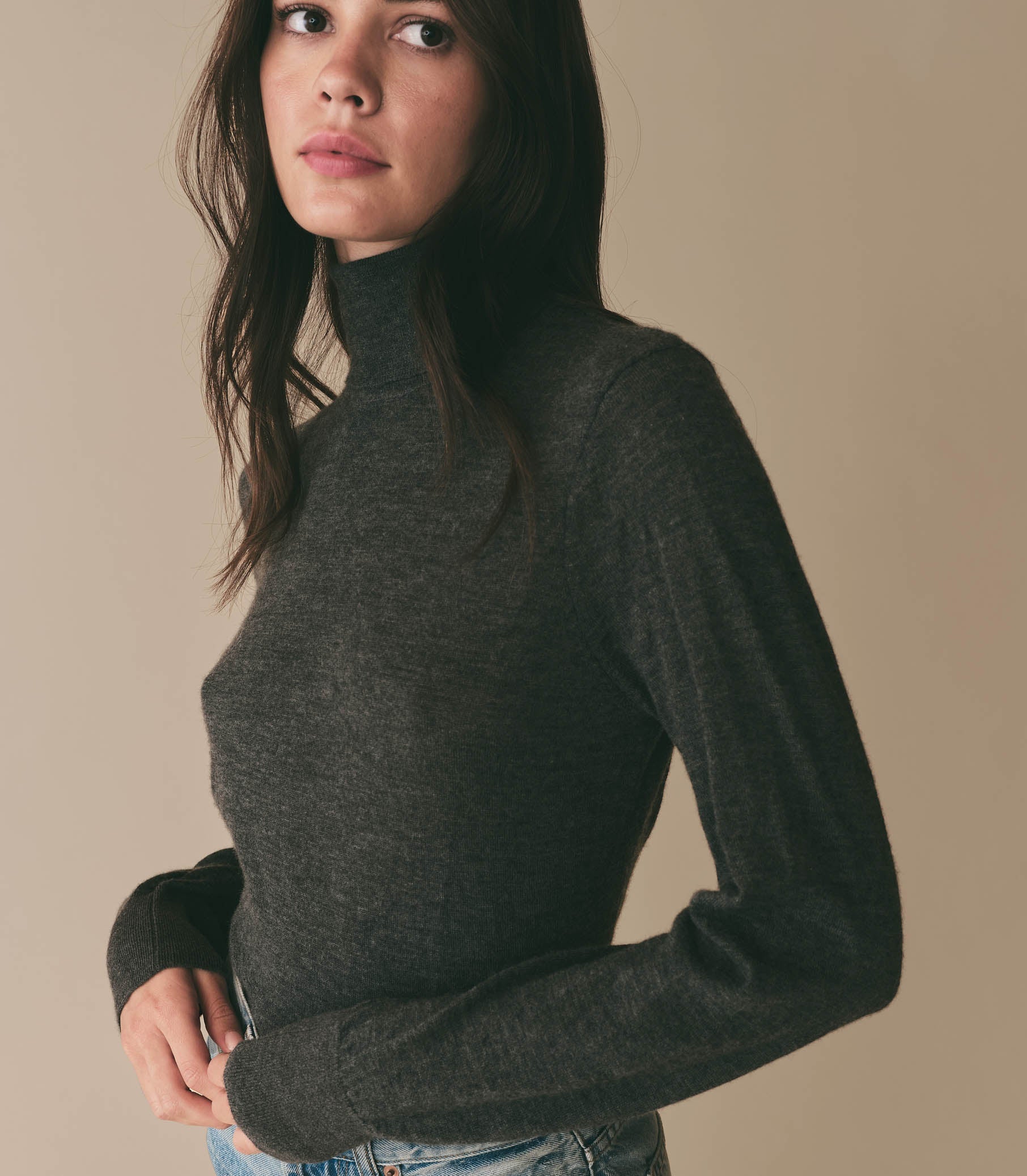 HMD -- ATTA TURTLENECK -- HEATHER CHARCOAL