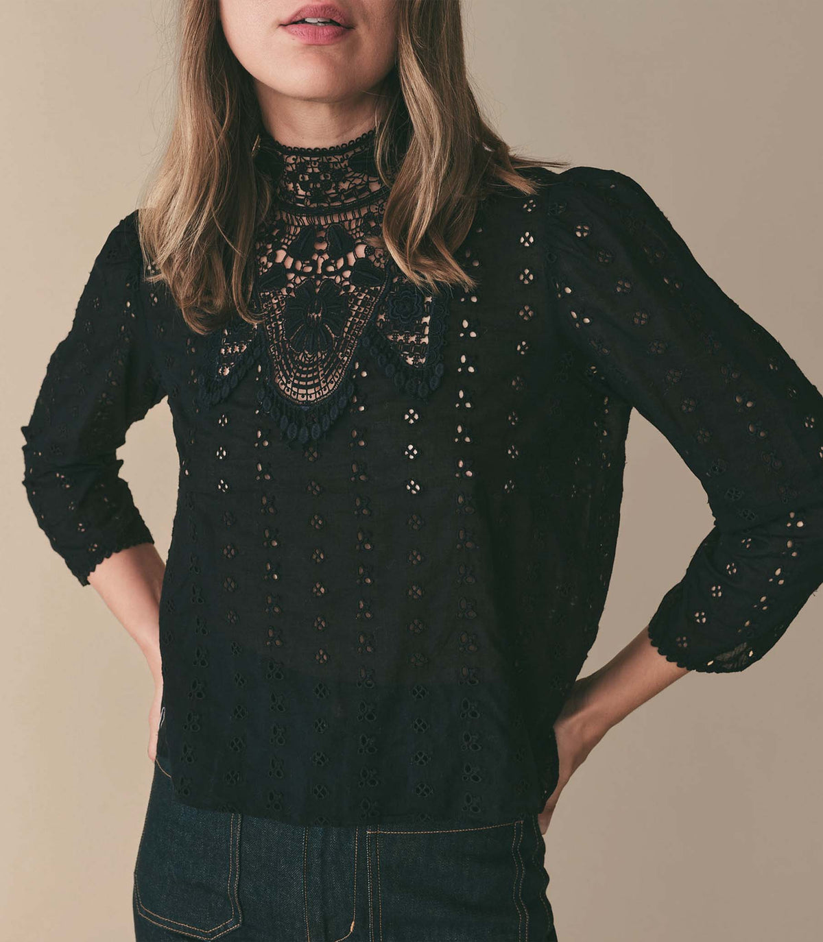 HMD -- ESSIE TOP -- DEEP NAVY