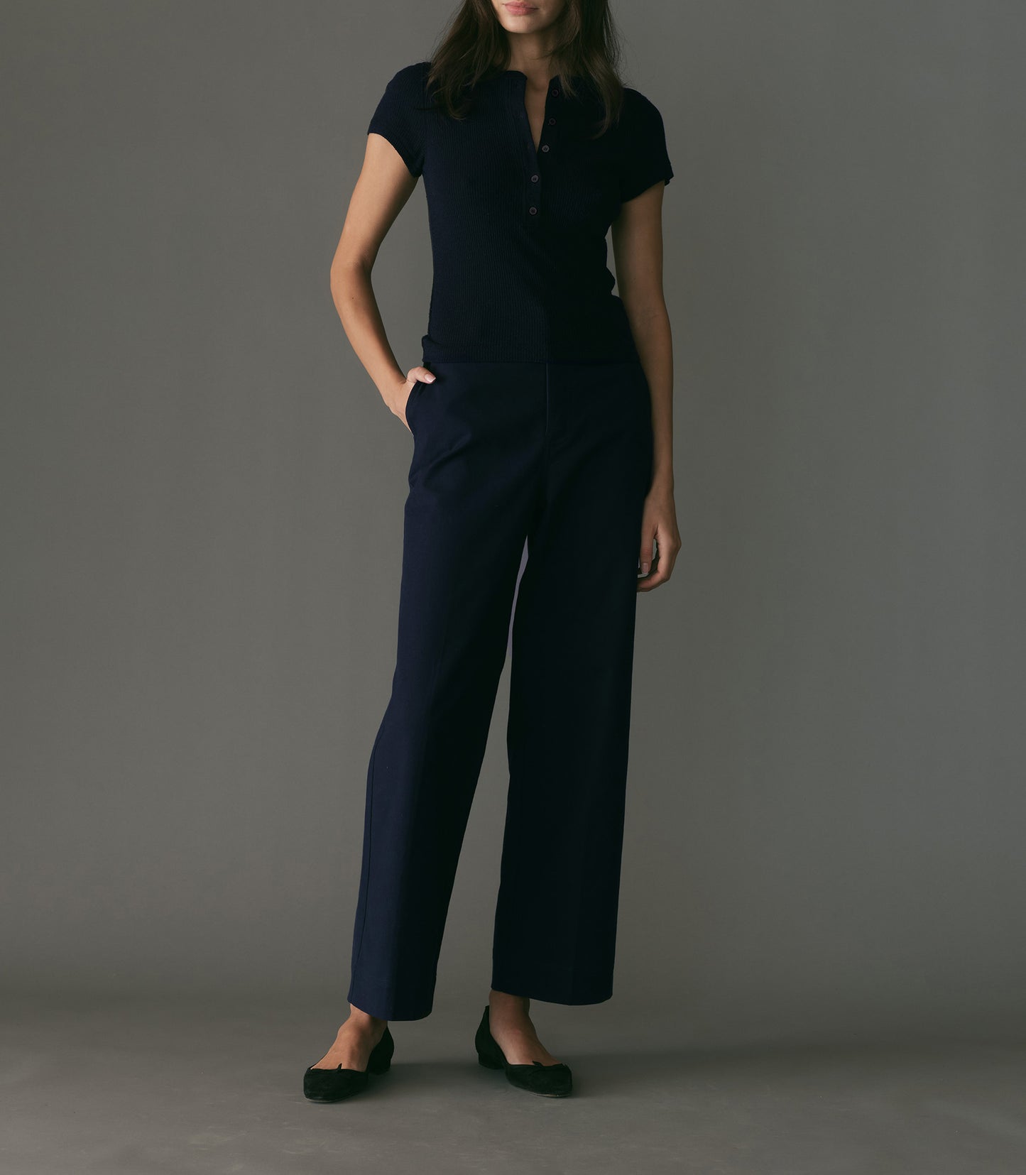 HMD -- VIENNE SILK TEE -- NAVY
