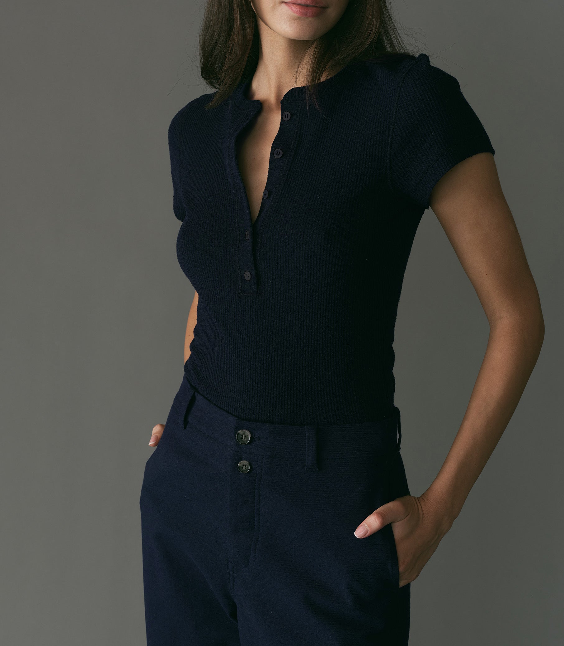 HMD -- VIENNE SILK TEE -- NAVY view 4

