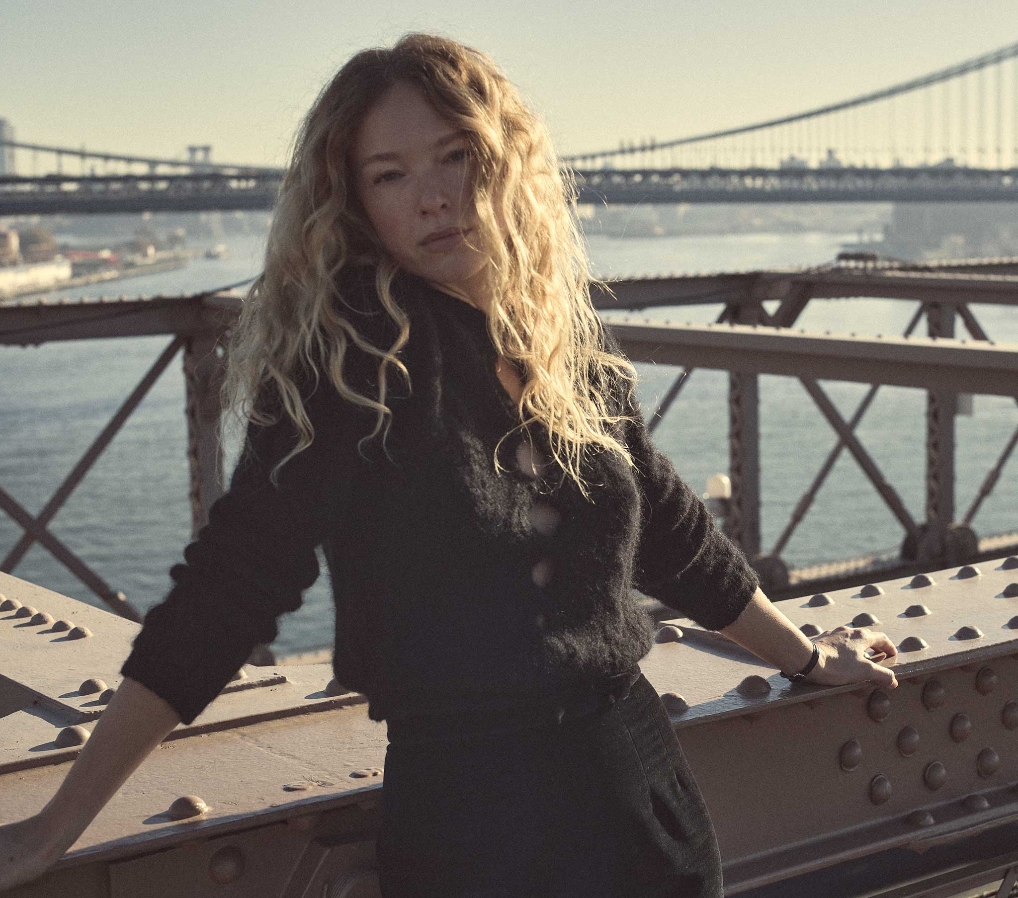 HMD -- FRANCINE SWEATER -- BLACK