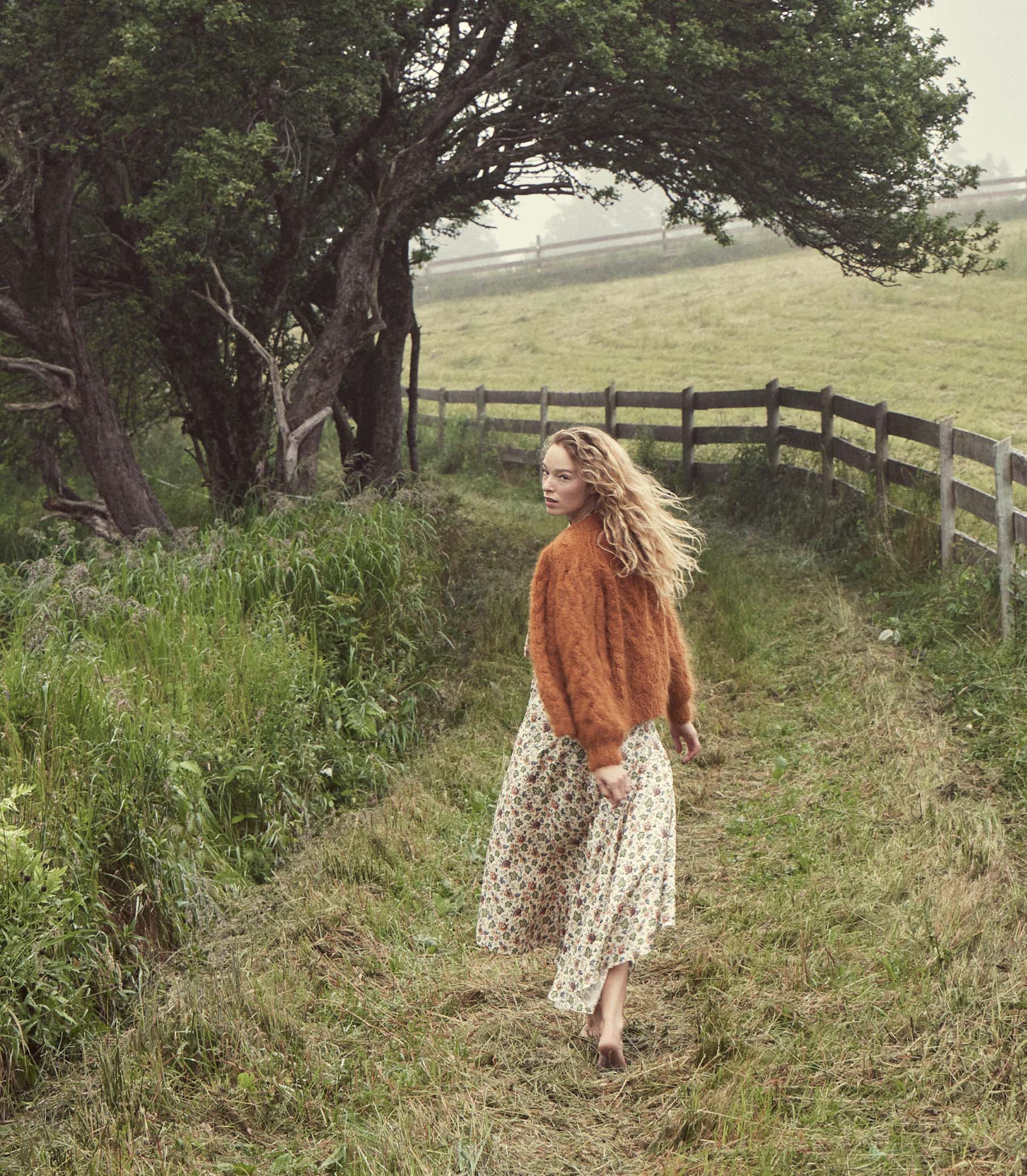 HMD -- ADELINA CARDIGAN -- BRIGHT PUMPKIN view 3