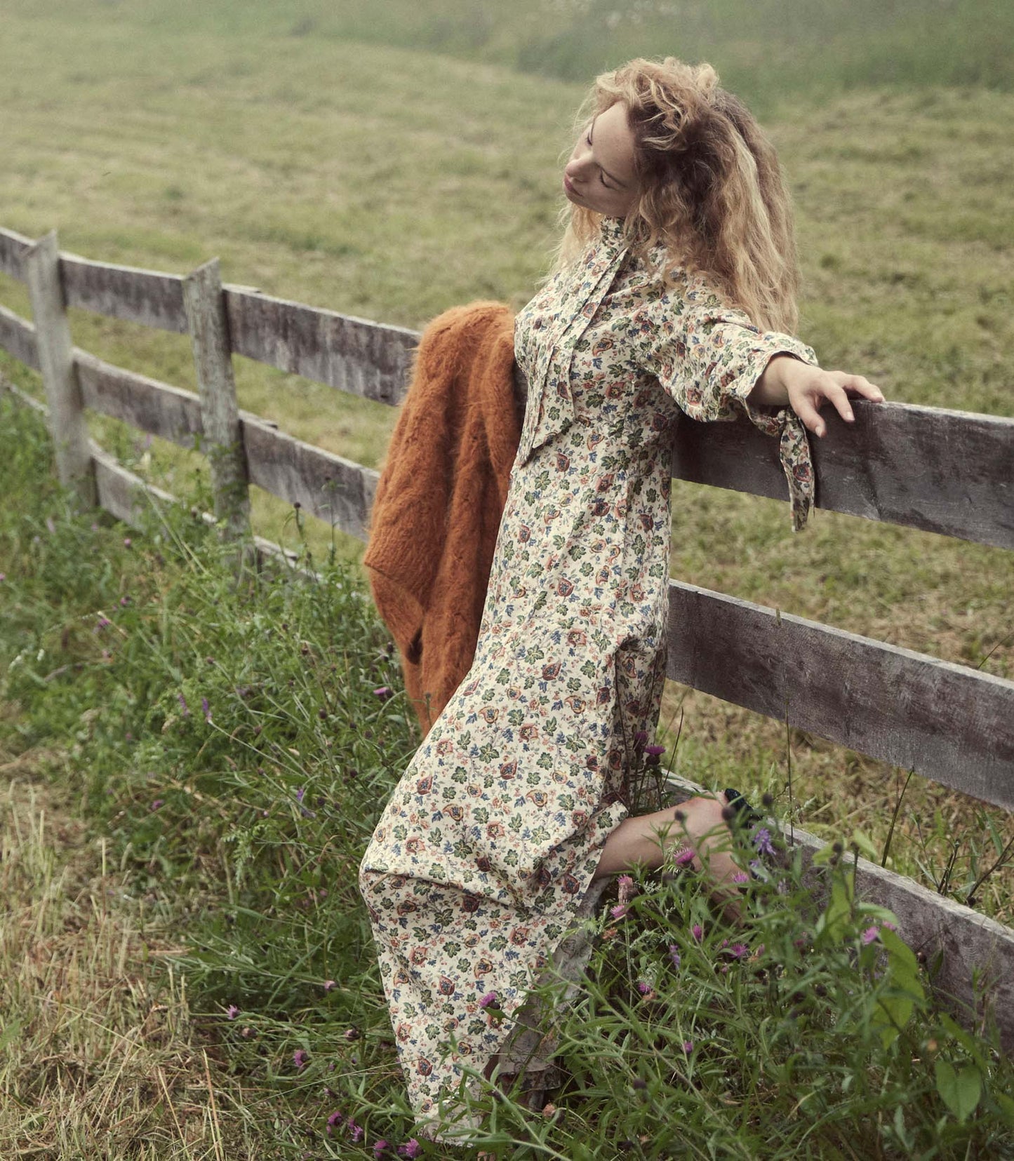 HMD -- ALDA DRESS -- IVORY MULBERRY VINE FLORAL