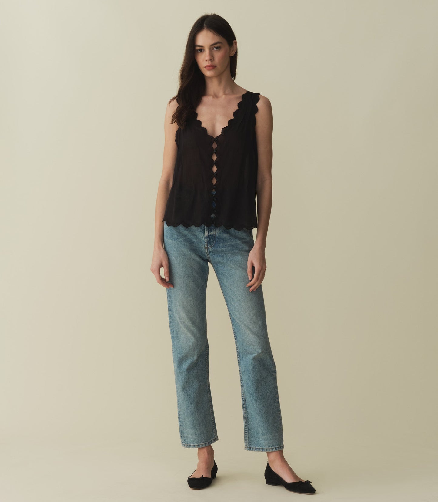 HMD -- ALDORA TOP -- BLACK