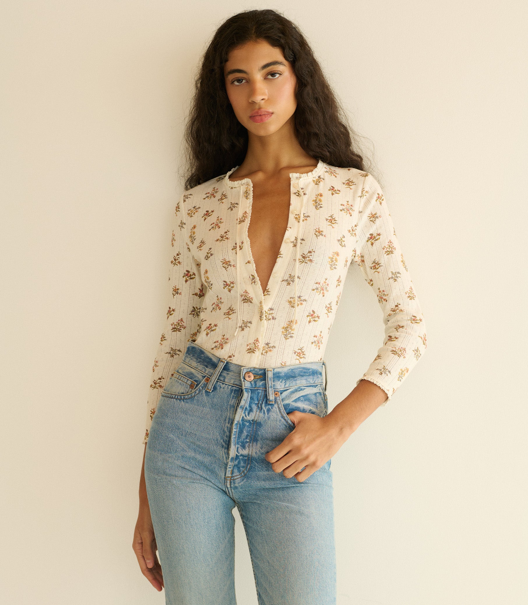 ALEXANDRIA TEE -- CRÈME PETIT PALAIS view 2