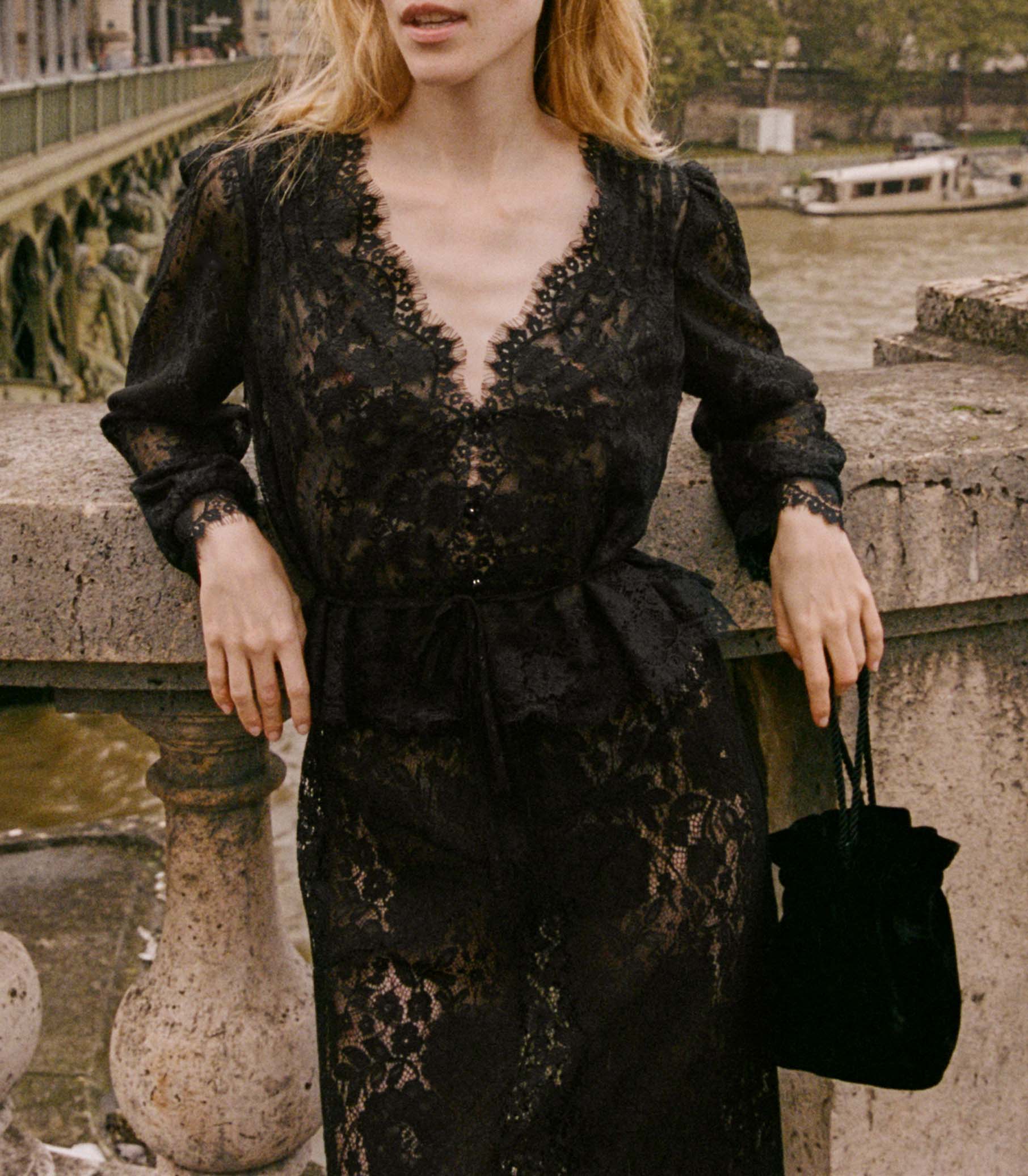 HMD -- AMALINE TOP -- BLACK view 3
