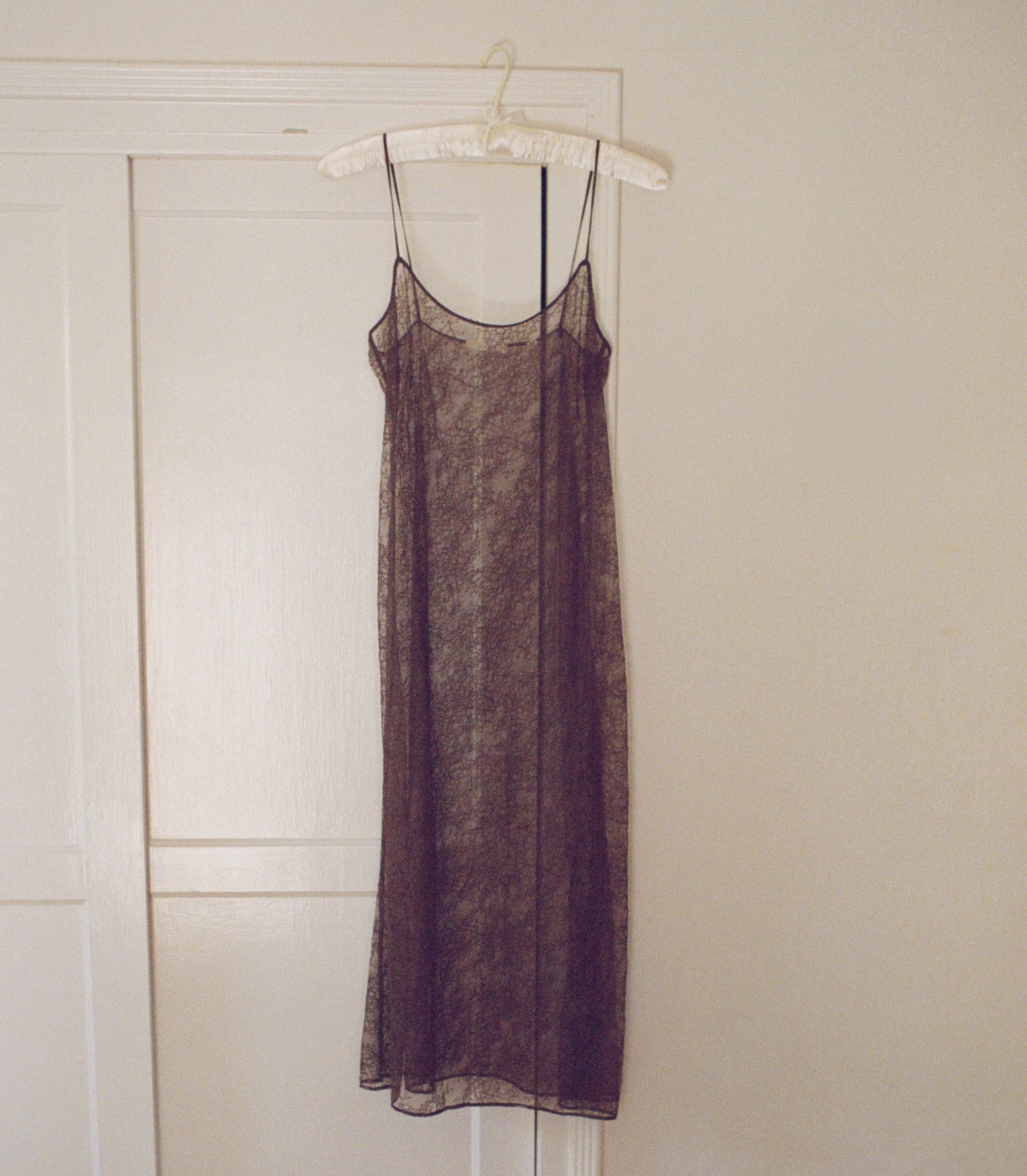 AMEDINE SLIP -- UMBER view 3

