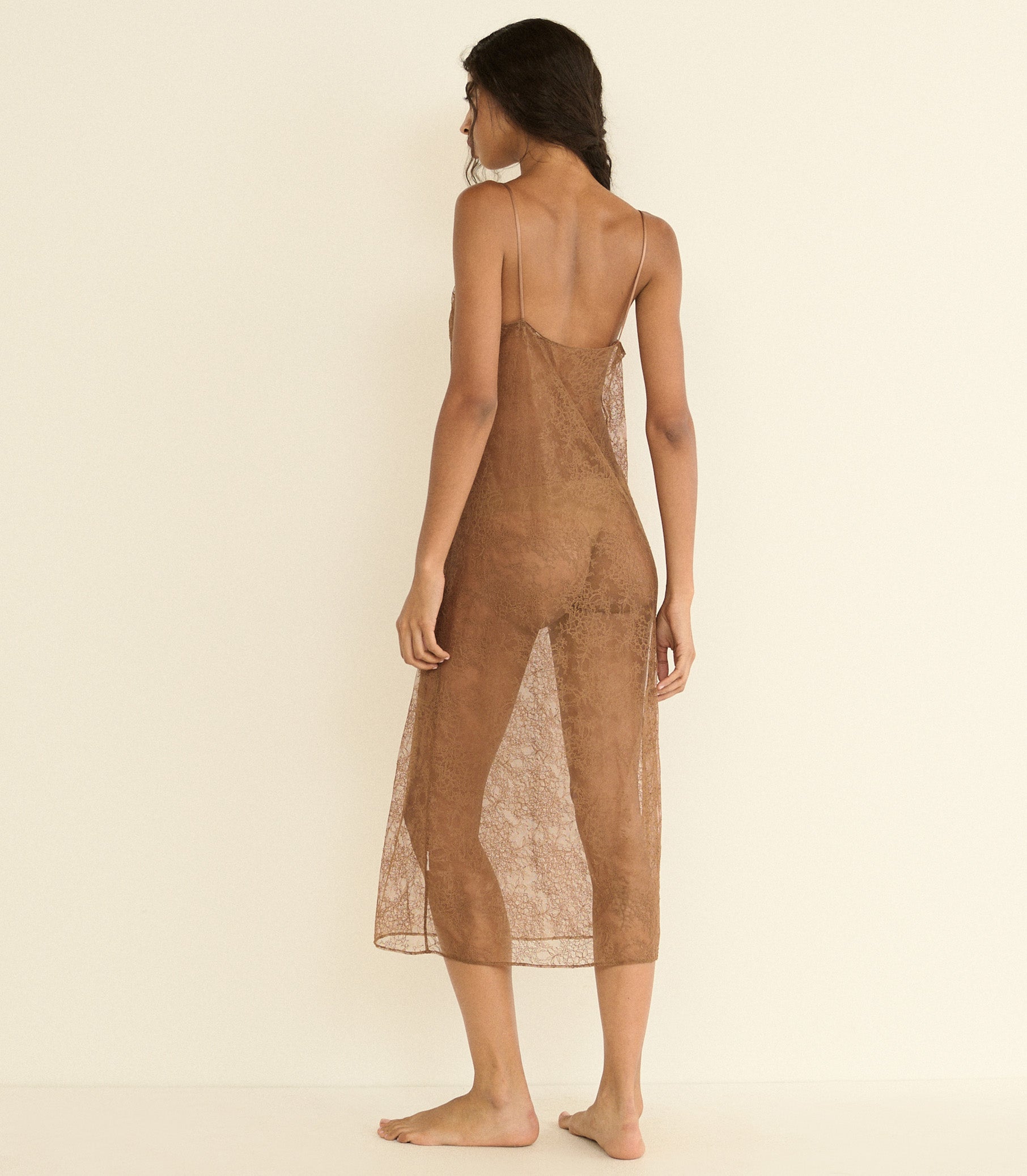 AMEDINE SLIP -- CAROB view 4
