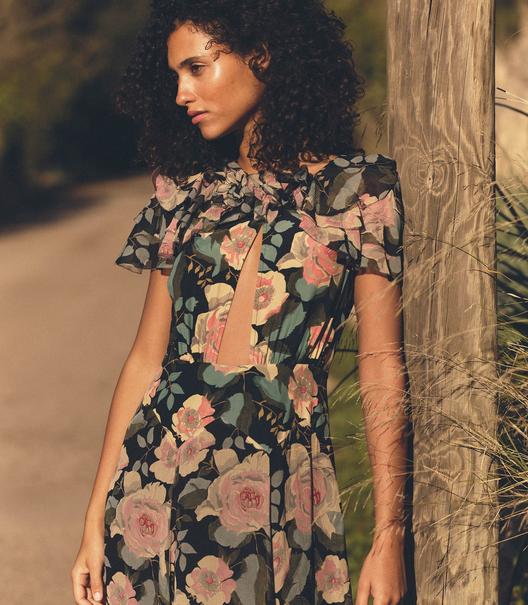 HMD -- AMIRA DRESS -- ROSE GARDEN FLORAL view 4
